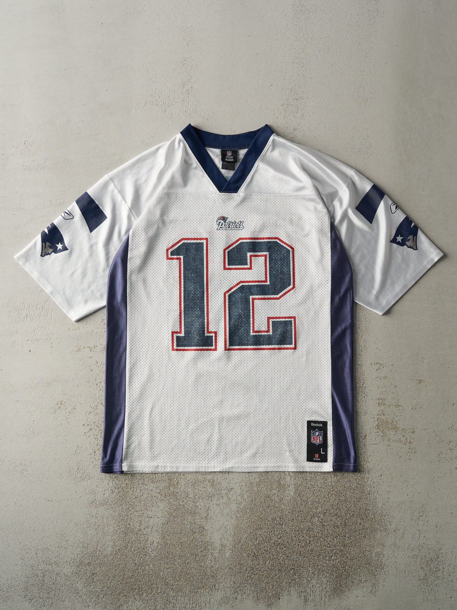 Vintage 90s White New England Patriots 12 Tom Brady Jersey L