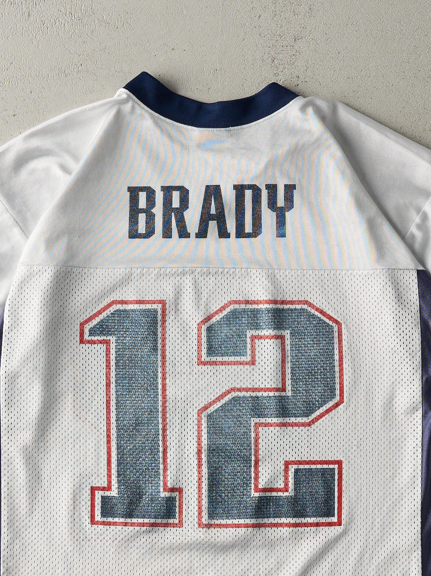 Vintage 90s White New England Patriots #12 Tom Brady Jersey (L