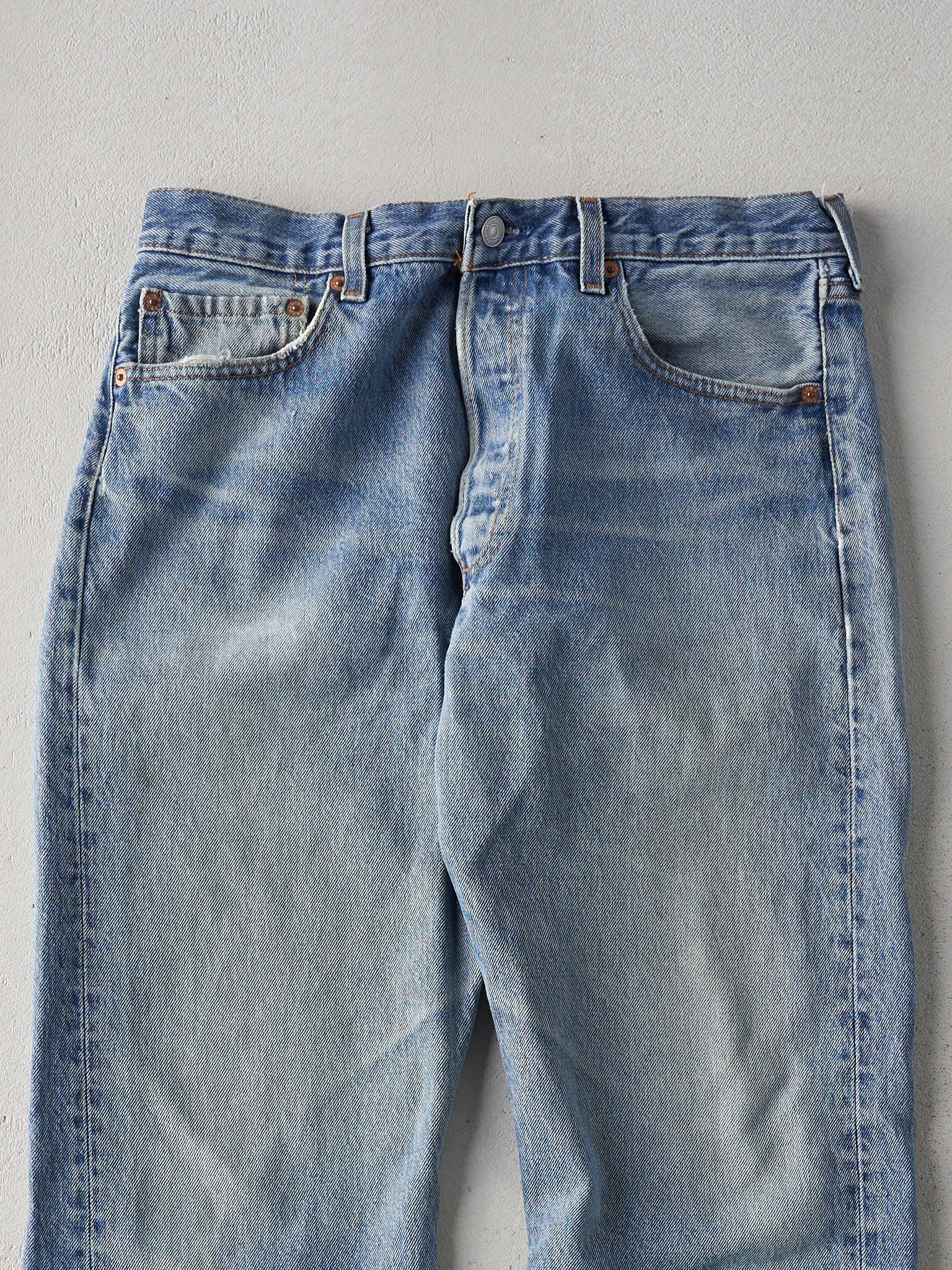 Vintage 90s Light Wash Levis 501 Denim Jeans (32x29)