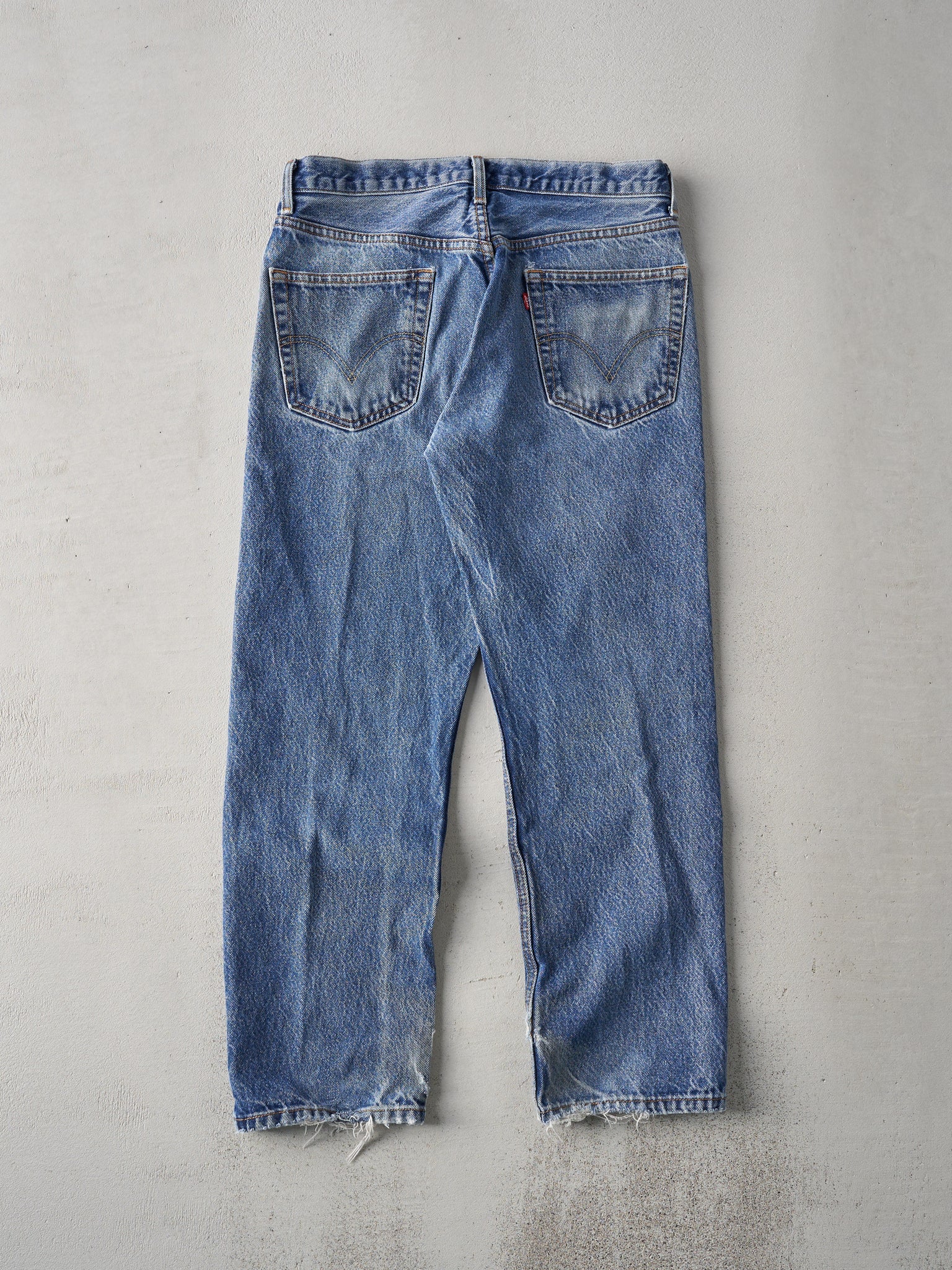 Vintage 90s Mid Wash Levis 505 Regular Fit Jeans (32x28)