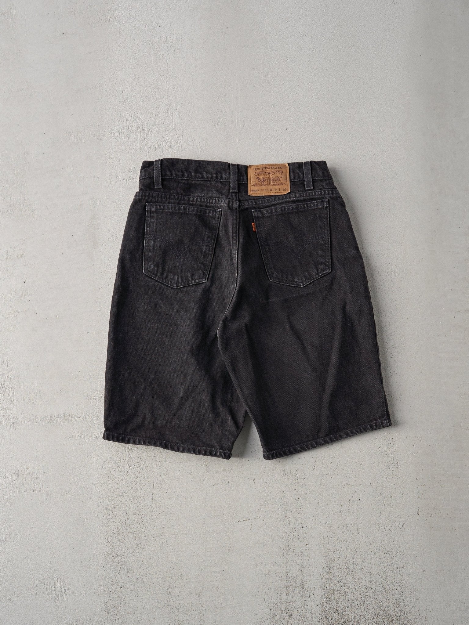 Vintage 90s Black Levis 550 Relaxed Fit Orange Tab Shorts (30x10.5)