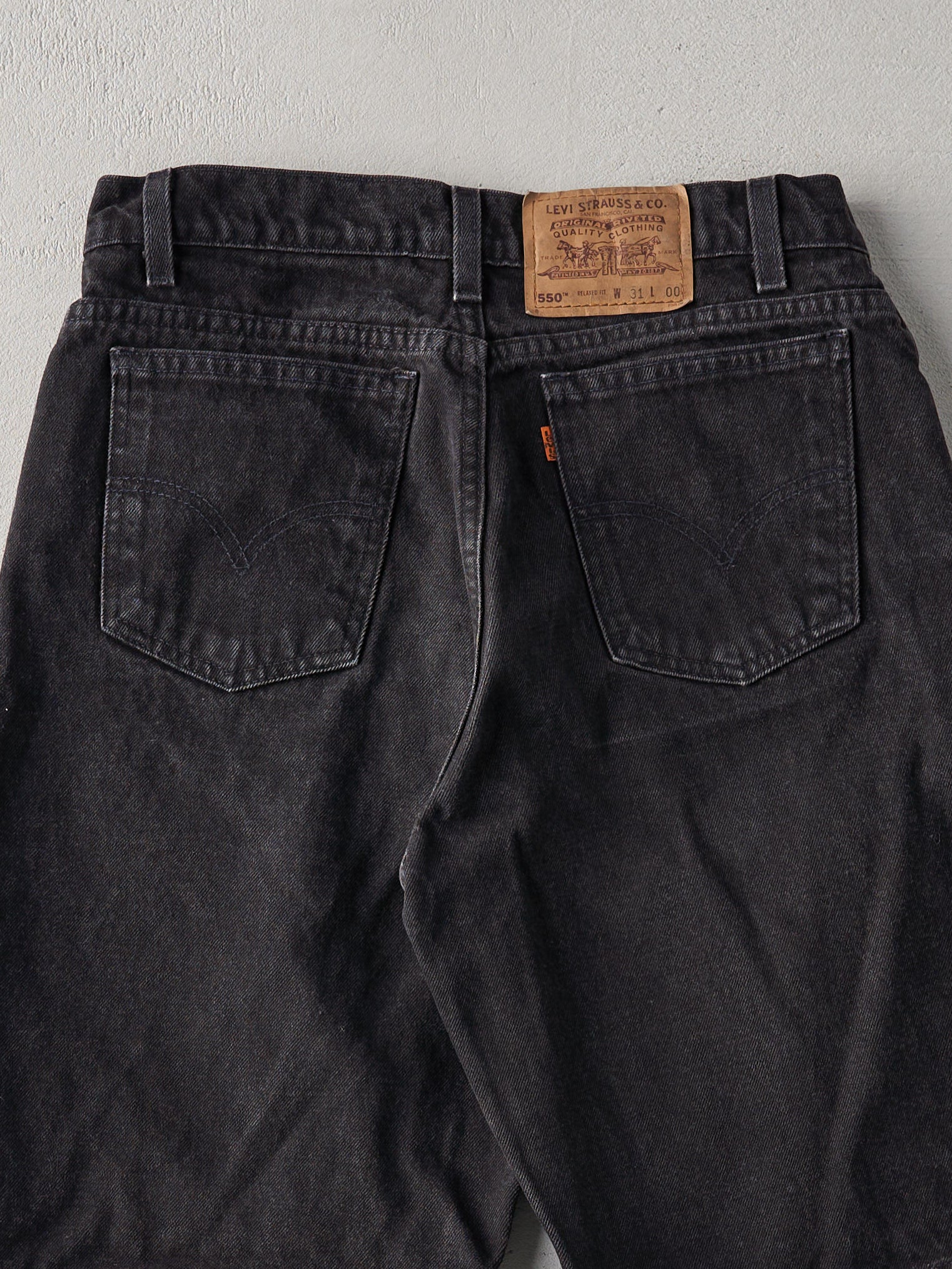 Vintage 90s Black Levis 550 Relaxed Fit Orange Tab Shorts (30x10.5)