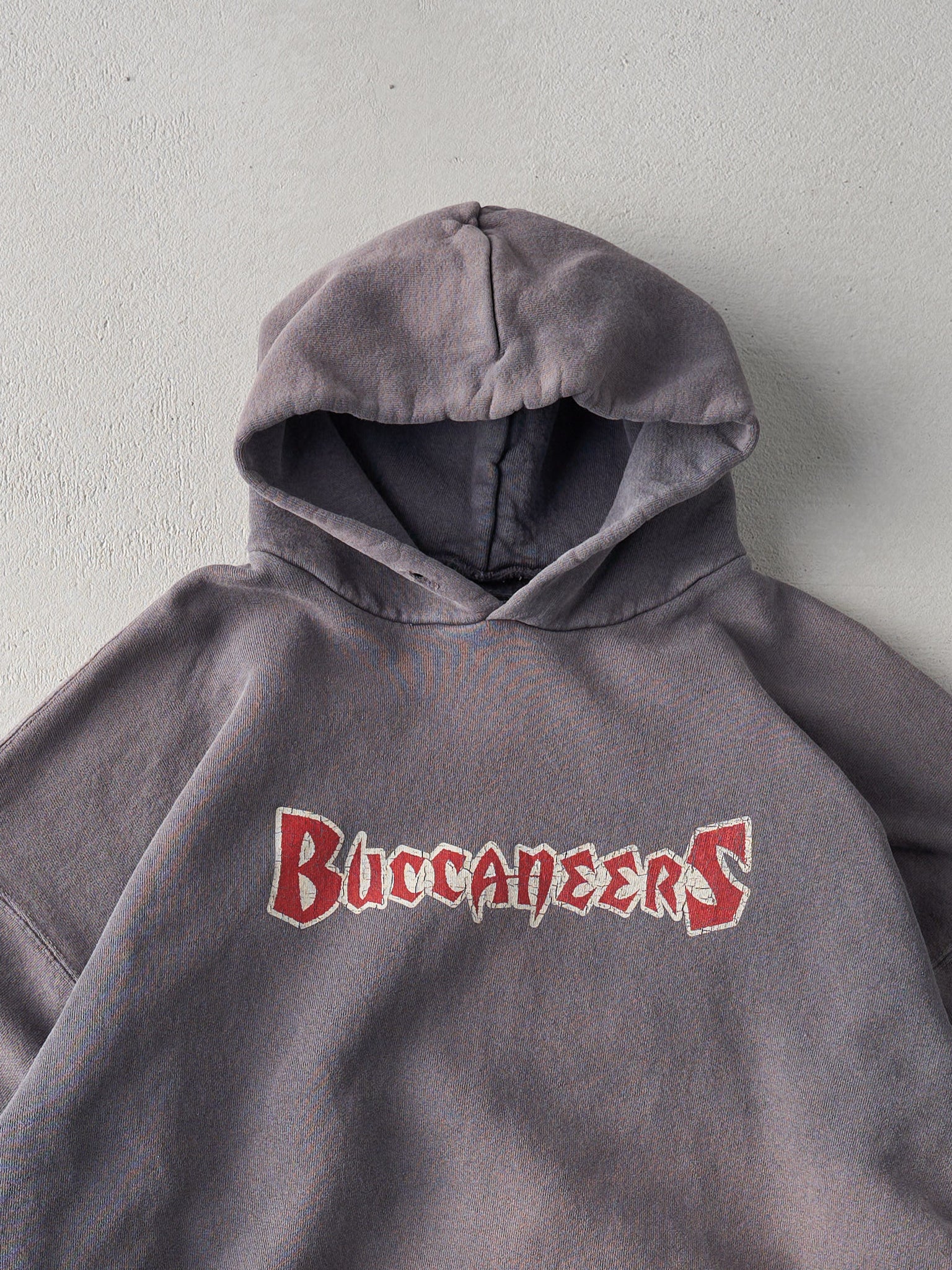 Vintage 90s Washed Grey Tampa Bay Buccaneers NFL Hoodie (L)