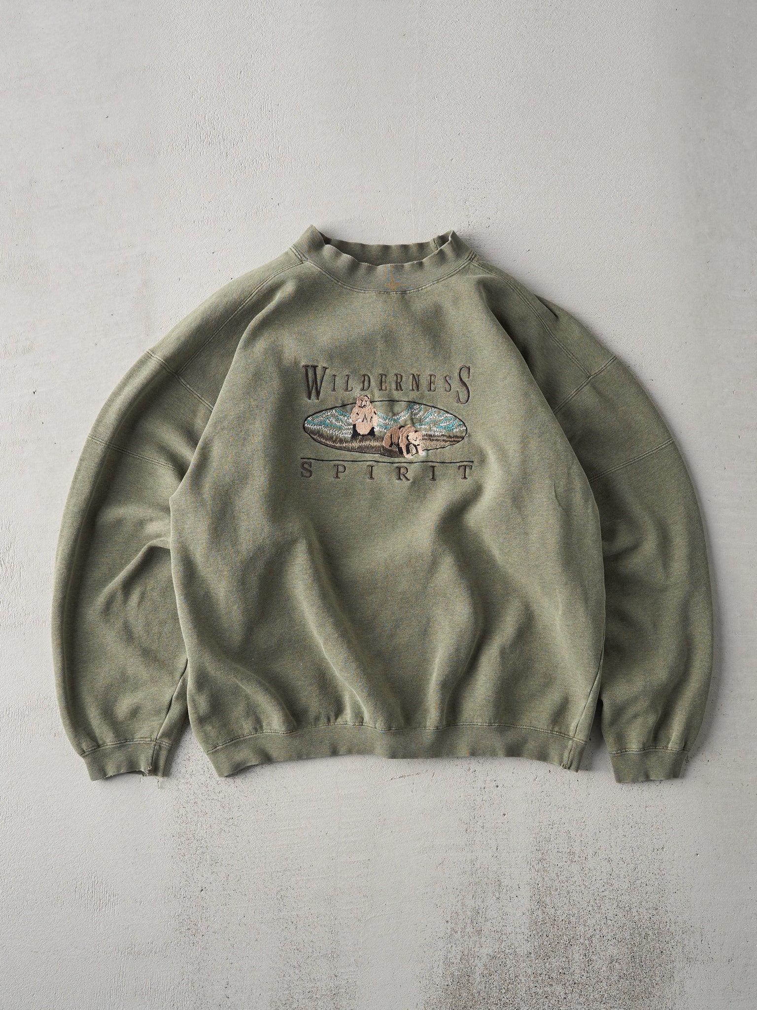 Vintage 90s Washed Green Wilderness Spirit Embroidered Crewneck (L)