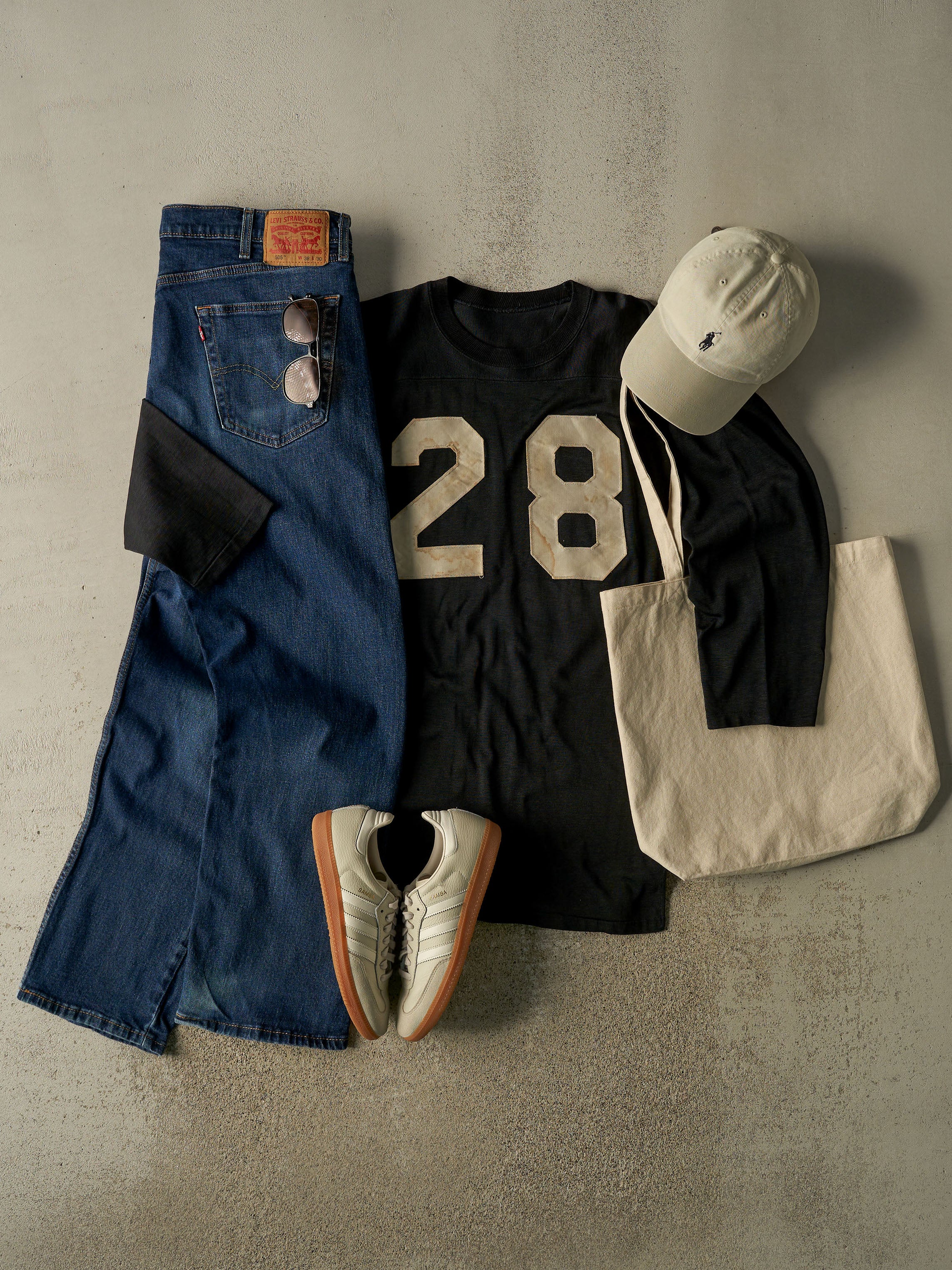 Vintage Y2K Dark Wash Levi's 505 Jeans (38x29)