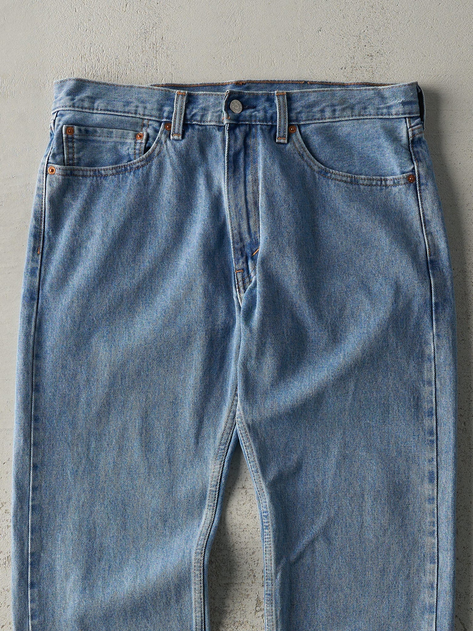 Vintage Y2K Light Wash Levi's 505 Jeans (35.5x28.5)