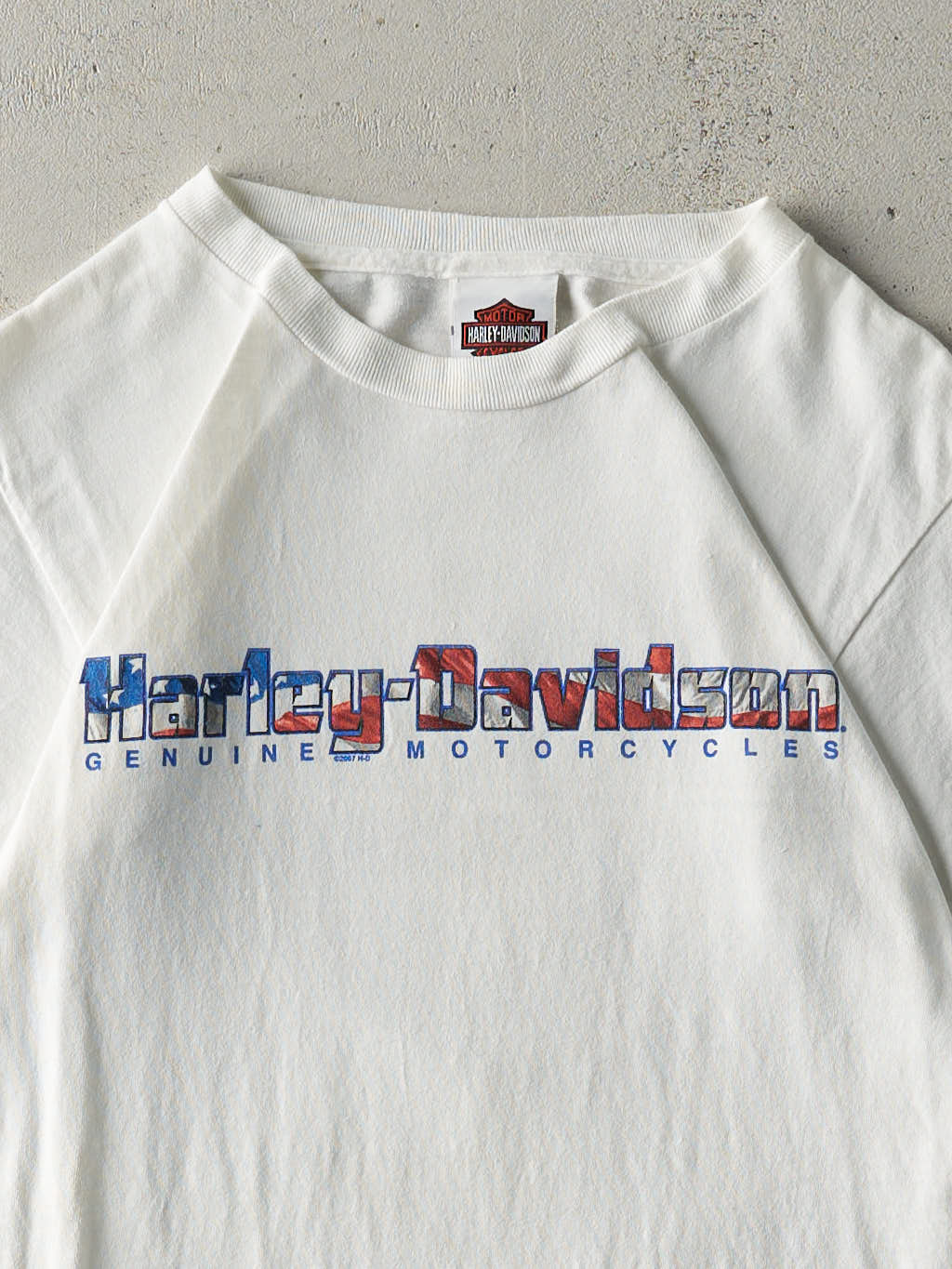 Vintage 07' White Lawrence, KS Harley Davidson Tee (XS/S)