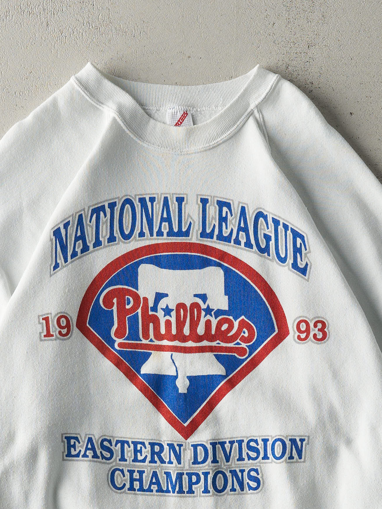 Vintage 93' White Philadelphia Phillies Eastern Division Champions Crewneck (L)