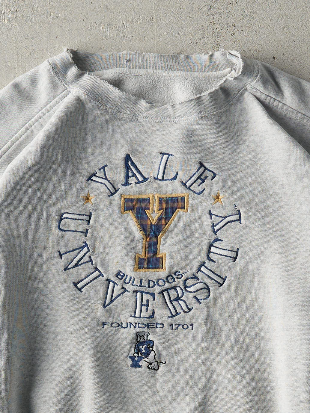 Vintage 90s Heather Grey Yale University Bulldogs Crewneck (L/XL)