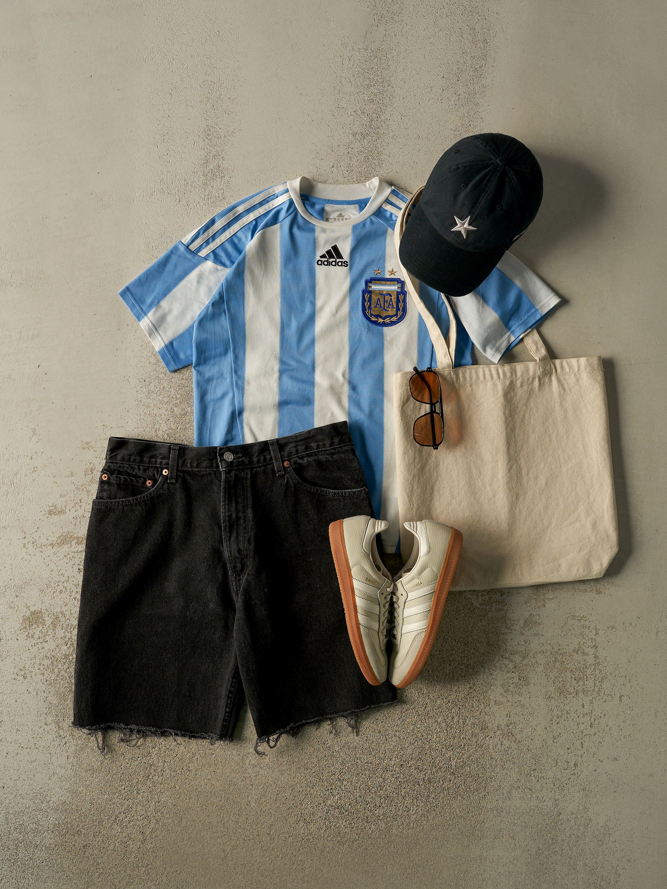 Vintage Y2K White Argentina Soccer Jersey (S/M)