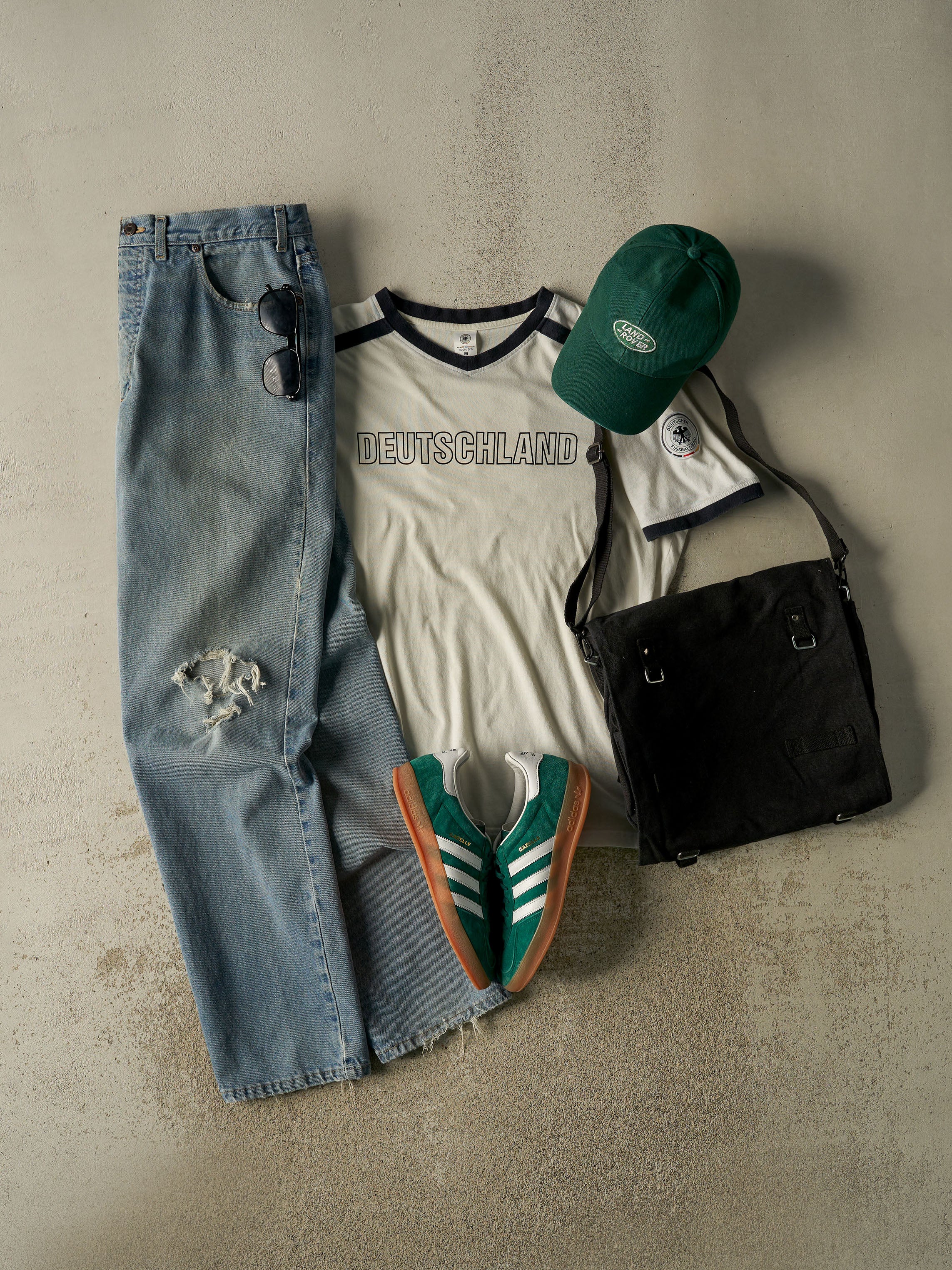 Vintage 90s Light Wash Jeans (33x33)