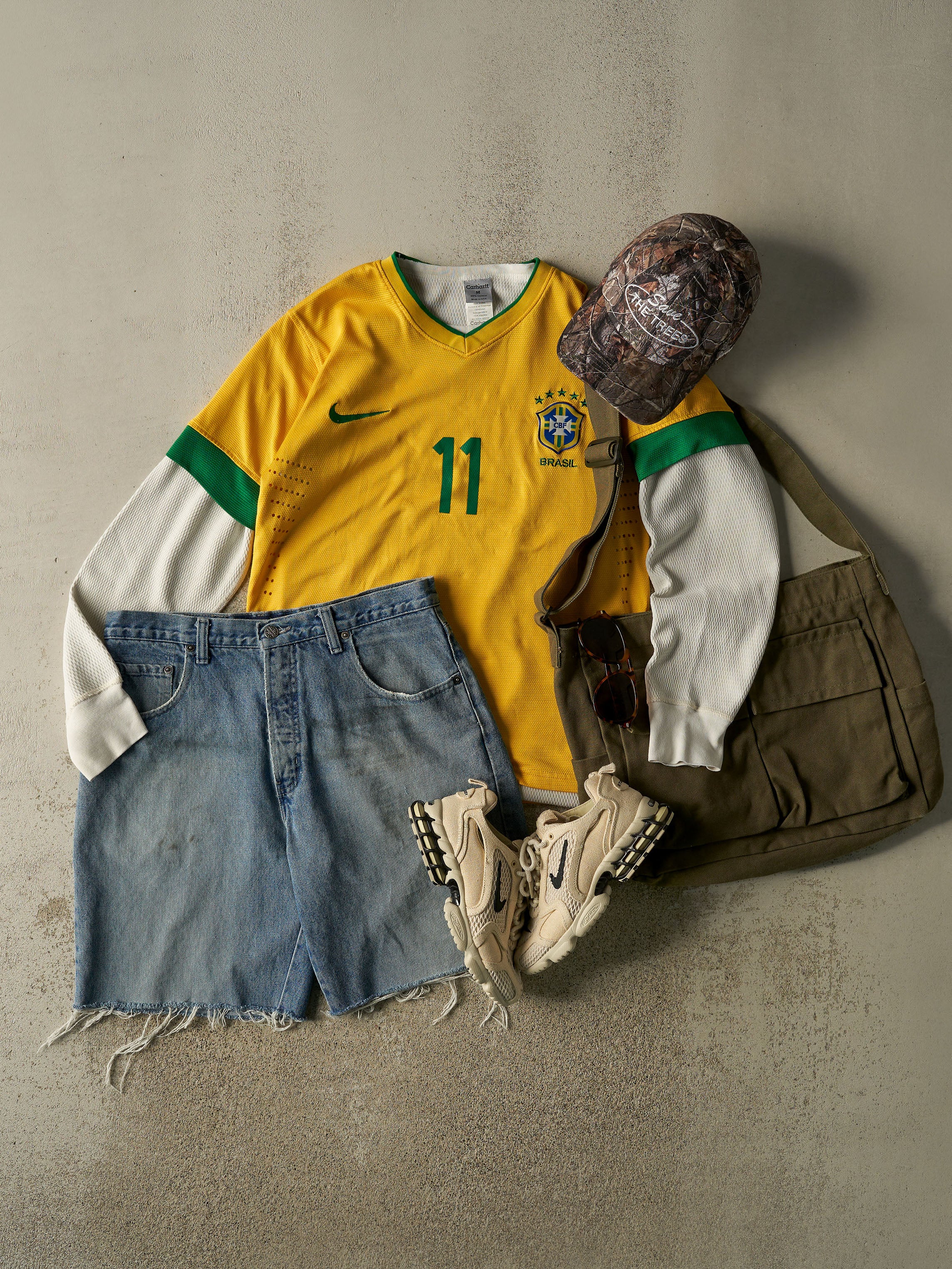 Vintage Y2K Yellow Brasil #11 Neymar Soccer Jersey (S/M)