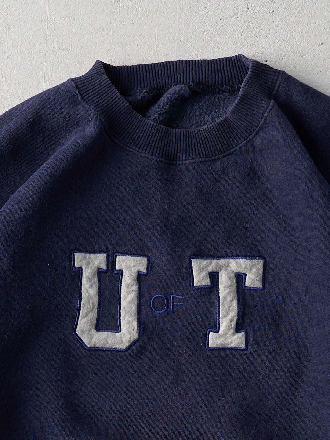 Vintage 90s Navy University of Toronto Embroidered Boxy Crewneck (L)
