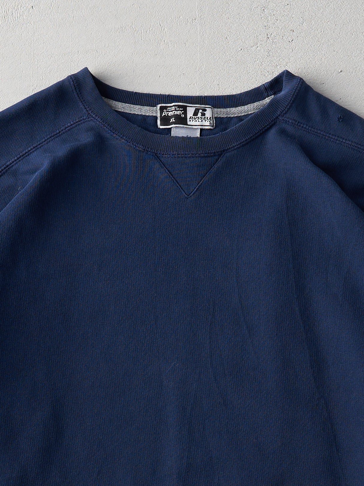 Vintage Y2K Navy Boxy Blank Russell Athletics Premier Crewneck (XL)