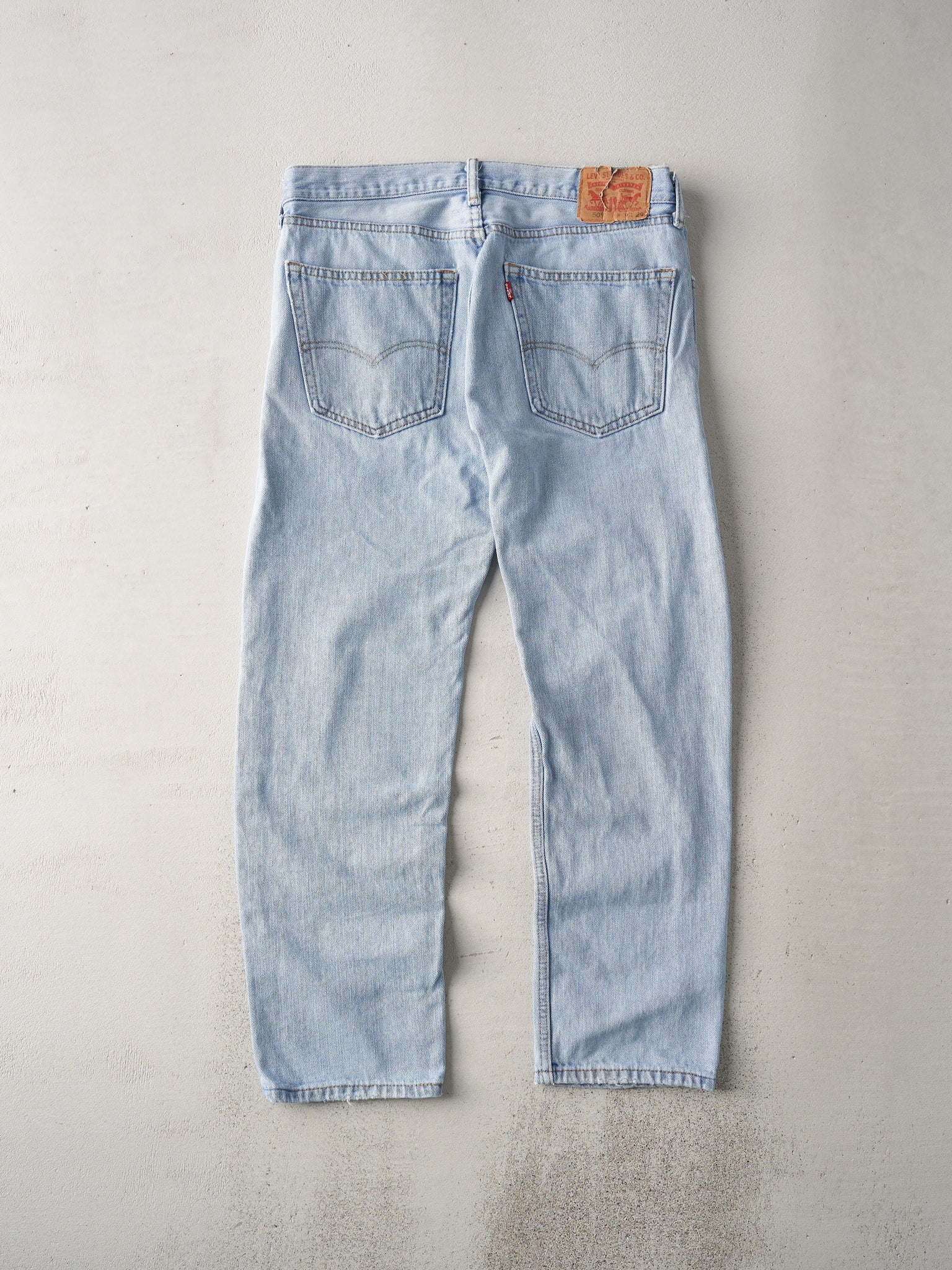 Vintage 90s Light Wash Levis 505 Jeans (34x28)