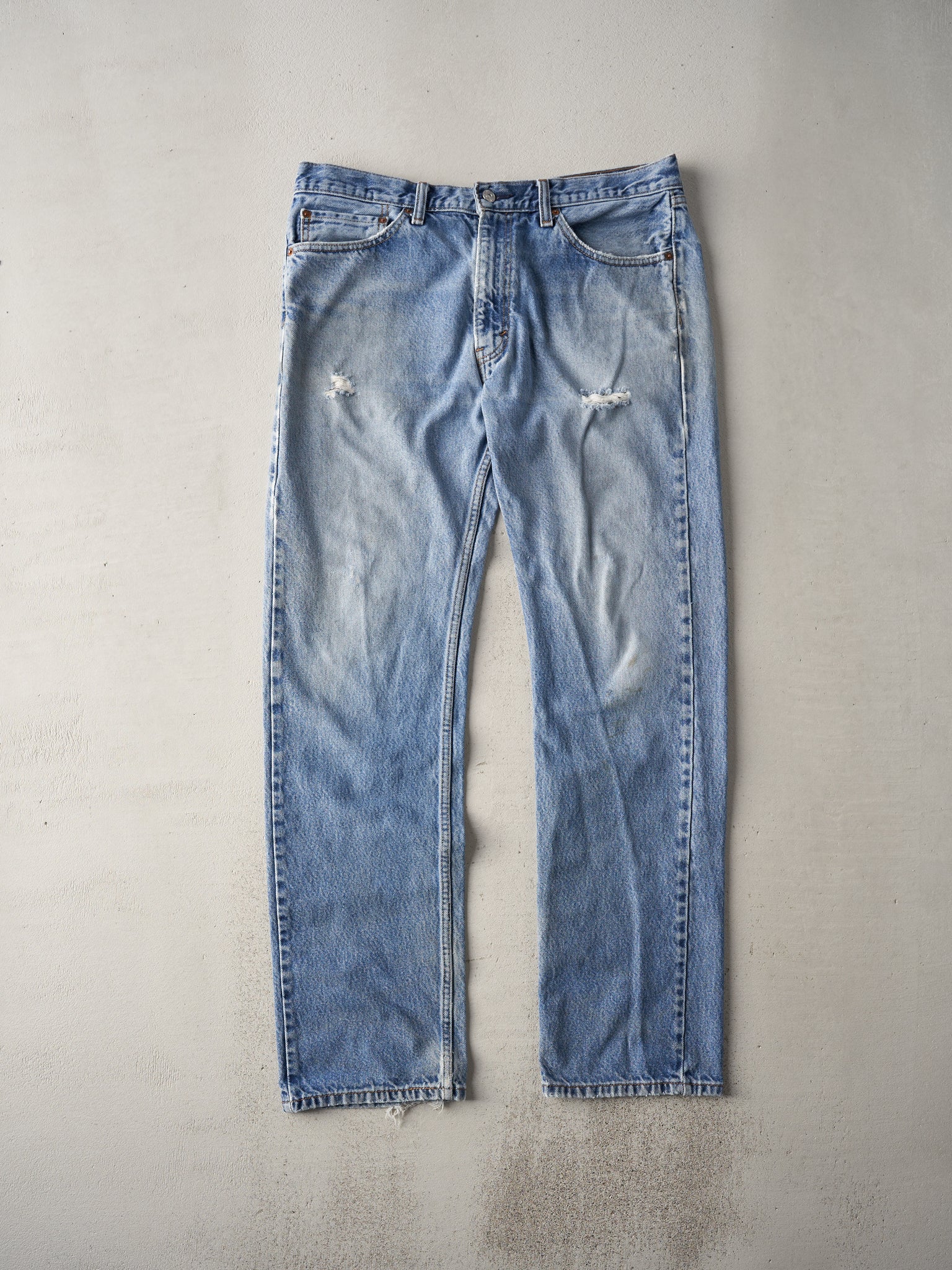 Vintage Light Wash Levis 505 Straight Fit Jeans (36x33)