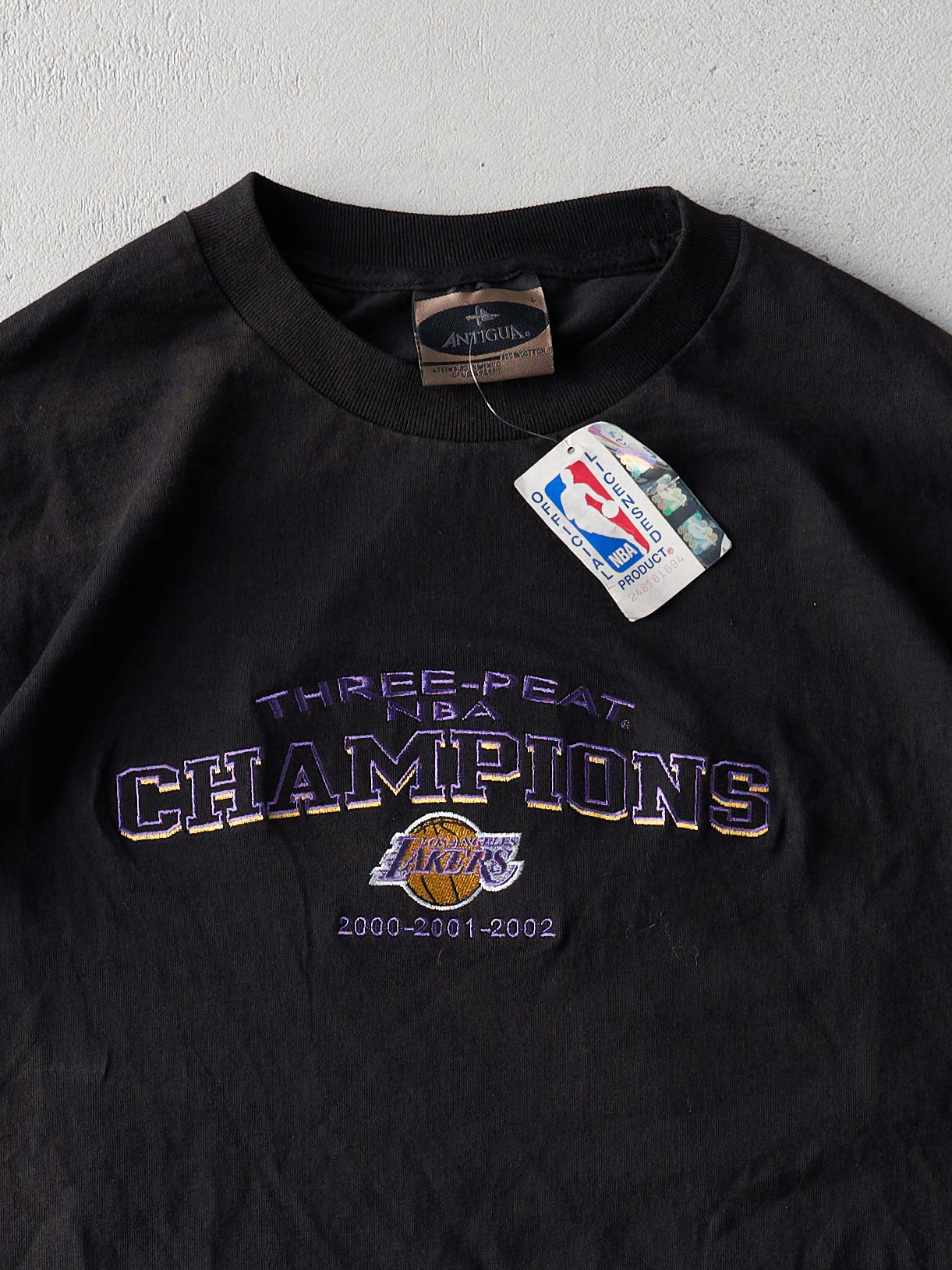 Vintage Black LA Lakers Champions 3-Peat Dead Stock Tee (M)