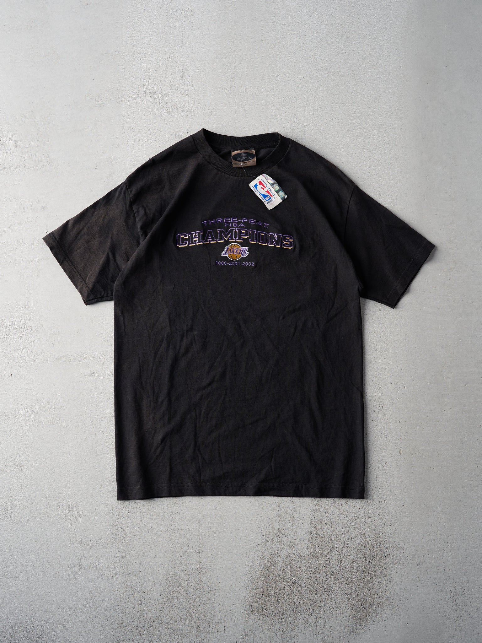 Vintage Black LA Lakers Champions 3-Peat Dead Stock Tee (M)