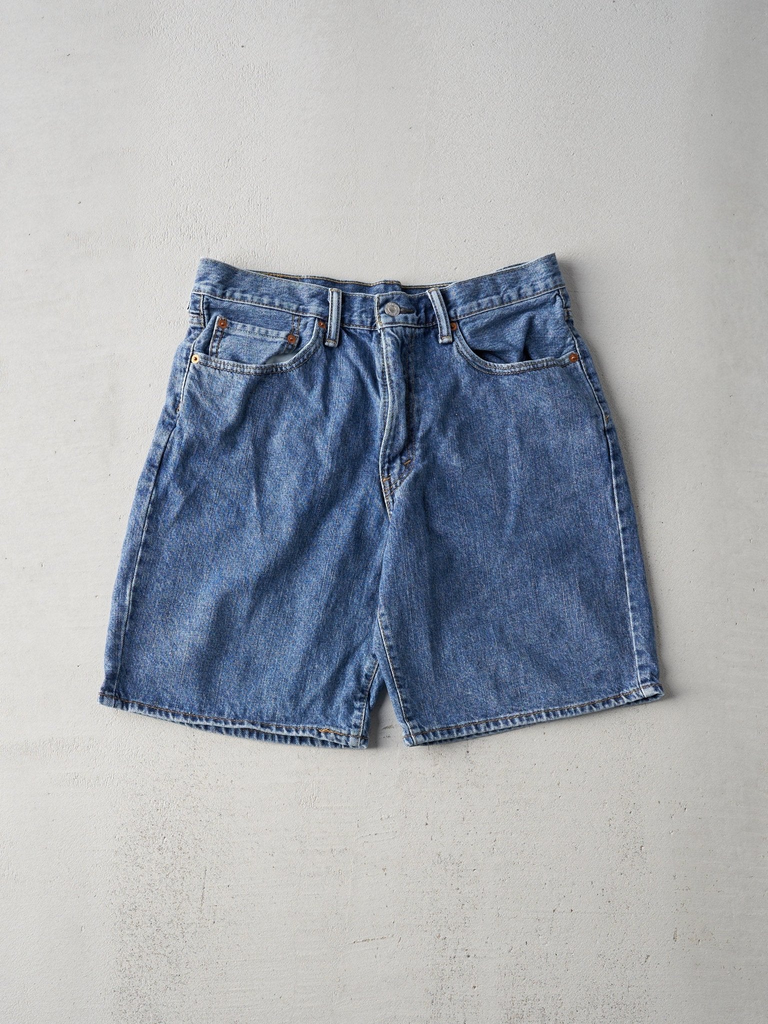 Vintage 90s Mid Wash Levis 550 Short (33x9)