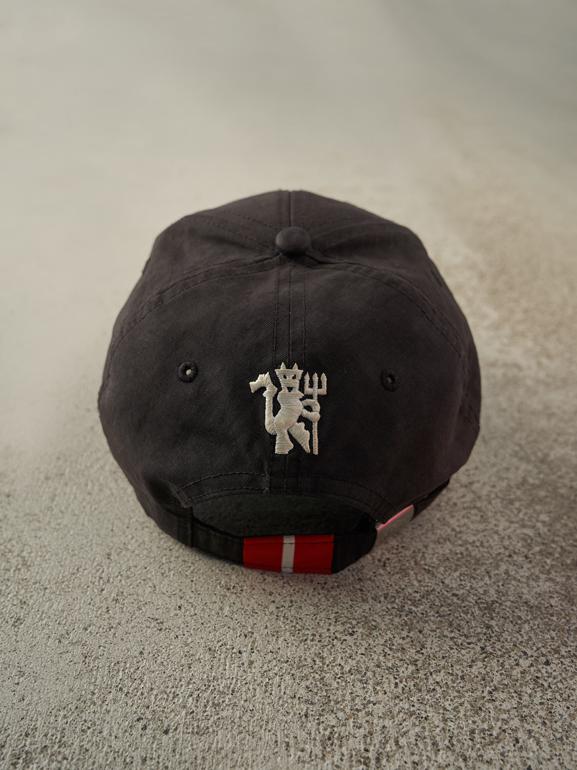 Vintage Y2K Black Manchester United Soccer Nike Embroidered Strapback