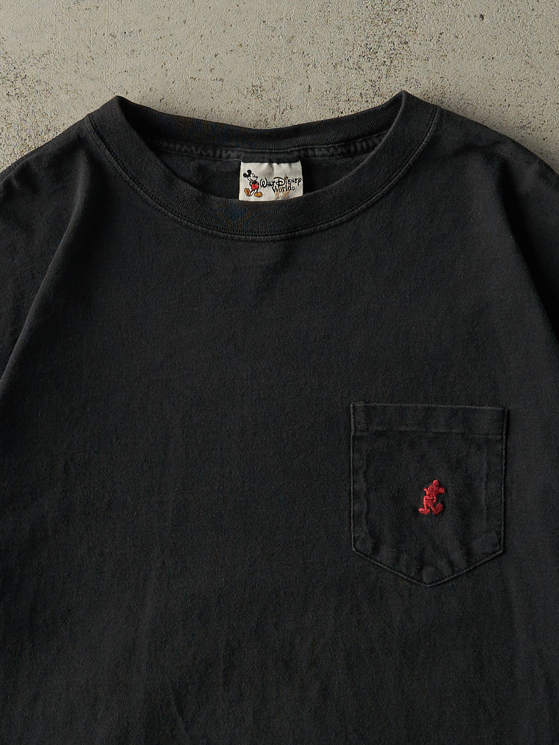 Vintage 90s Black Disney Embroidered Pocket Tee (L/XL)