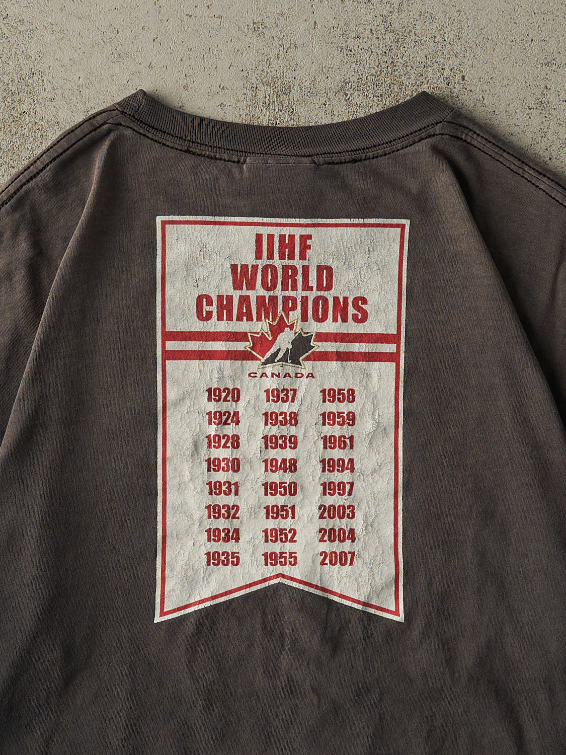 Vintage Y2K Faded Black "Hockey It's Our Game" Team Canada Nike Tee (L/XL)