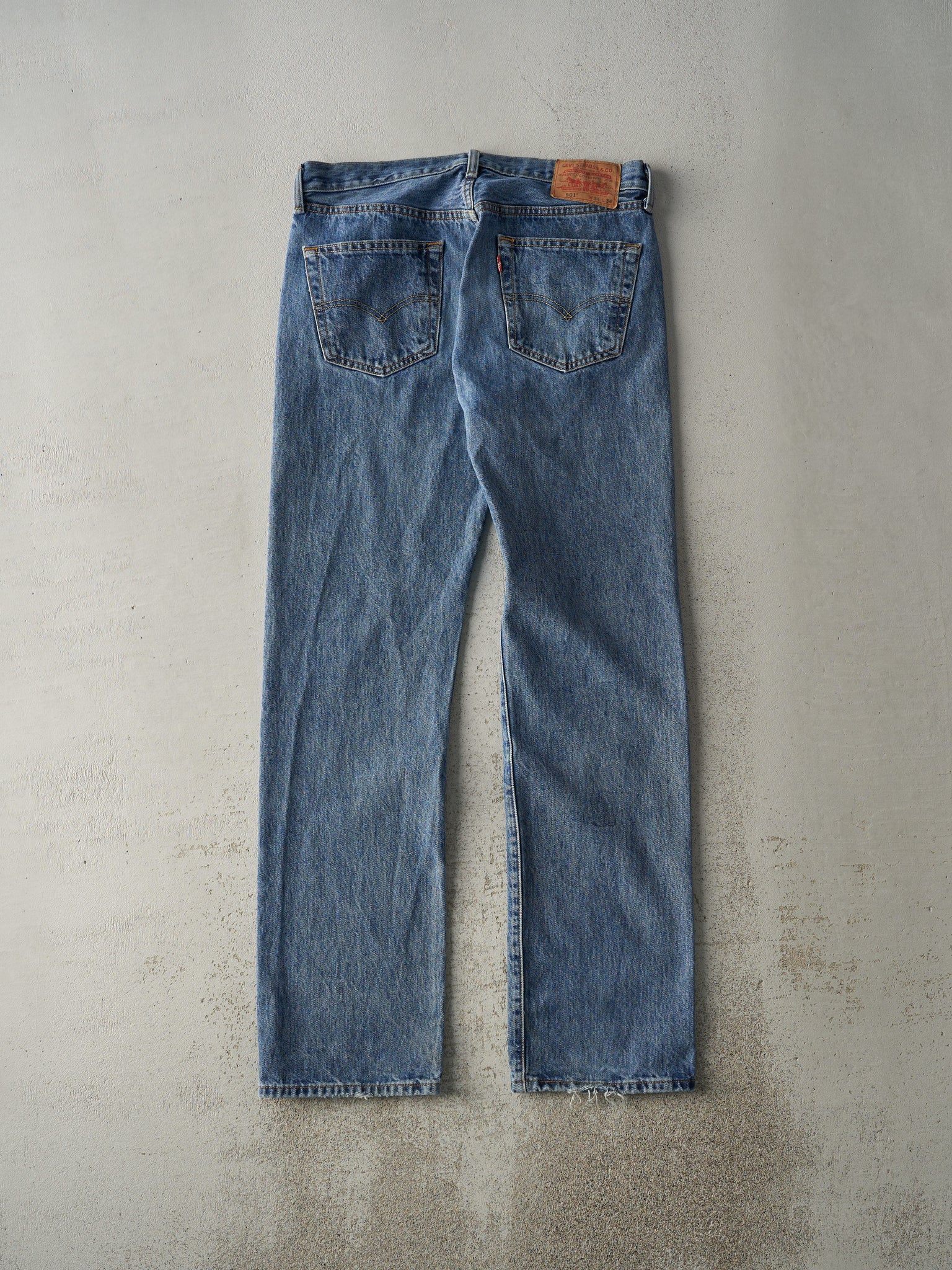 Vintage 90s Mid Wash Levi's 501 Jeans (34x34)