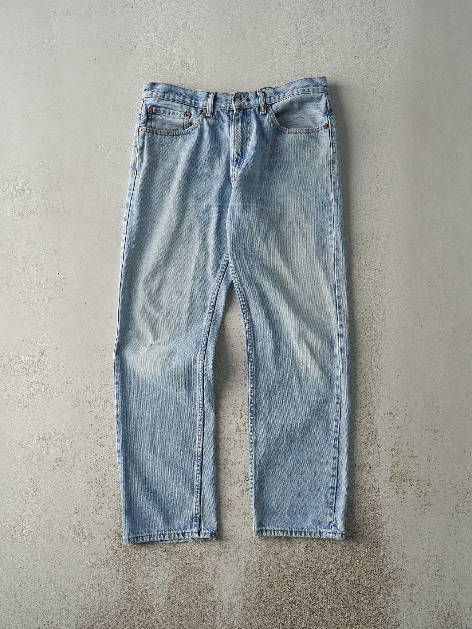 Vintage Y2K Light Wash Levi's 505 Jeans (34x30)