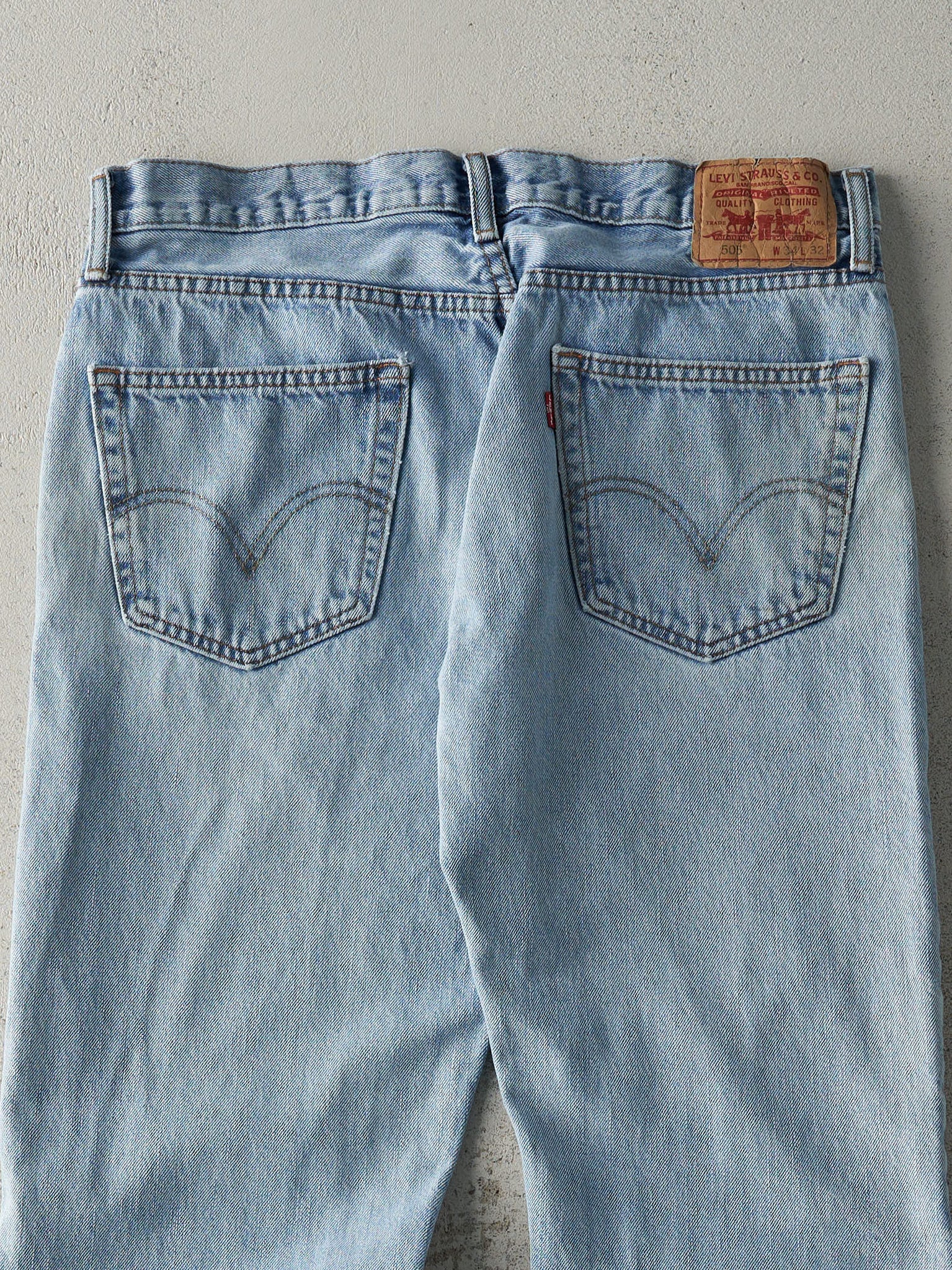 Vintage Y2K Light Wash Levi's 505 Jeans (34x30)