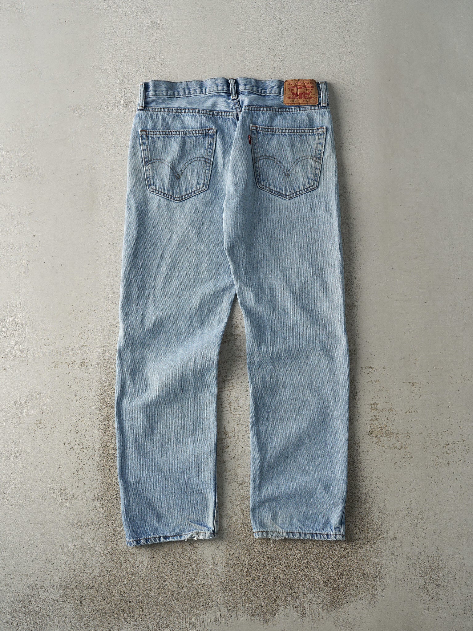 Vintage Y2K Light Wash Levi's 505 Jeans (34x30)