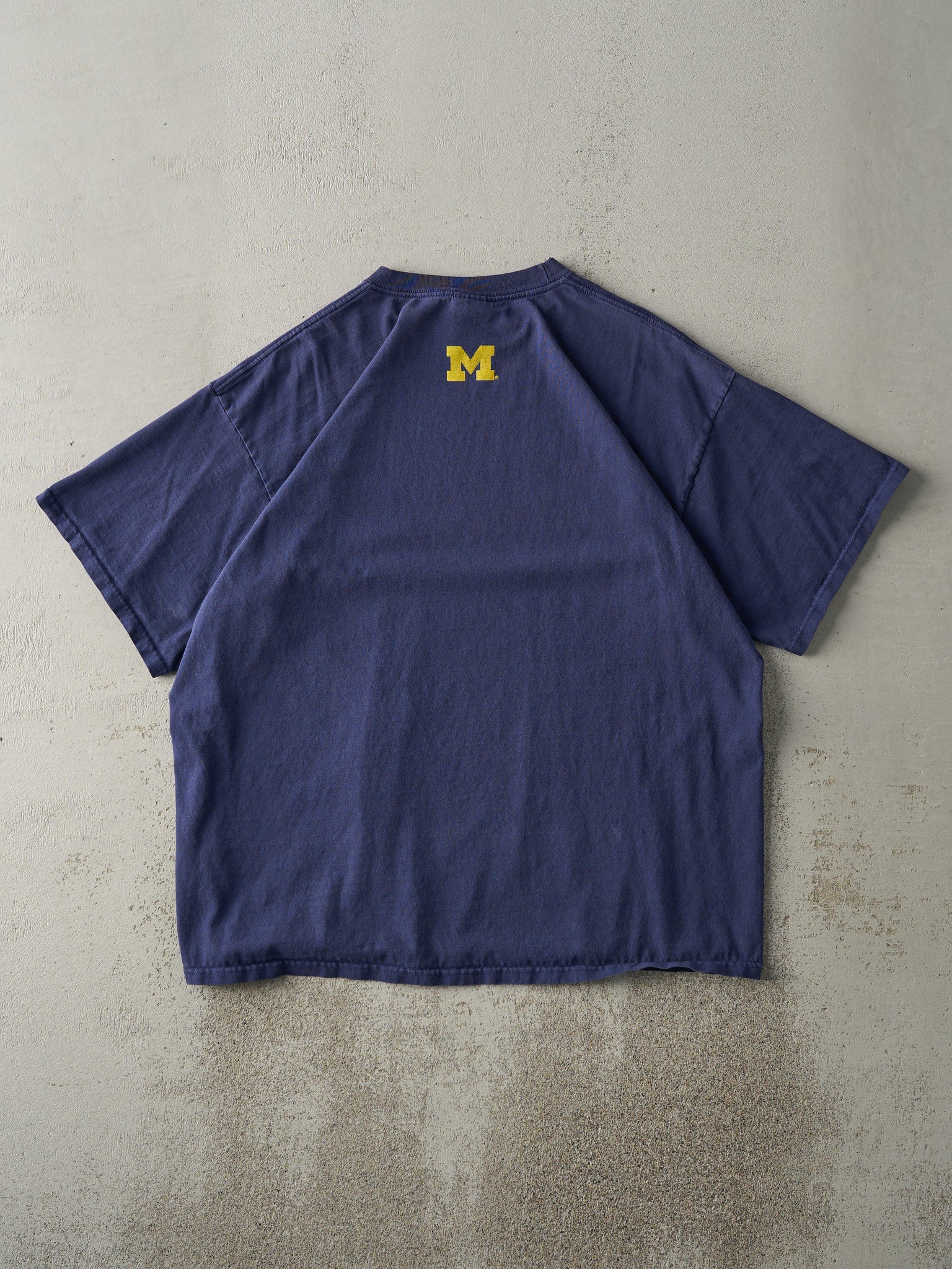 Vintage Y2K Navy Blue University of Michigan Nike Tee (L/XL)