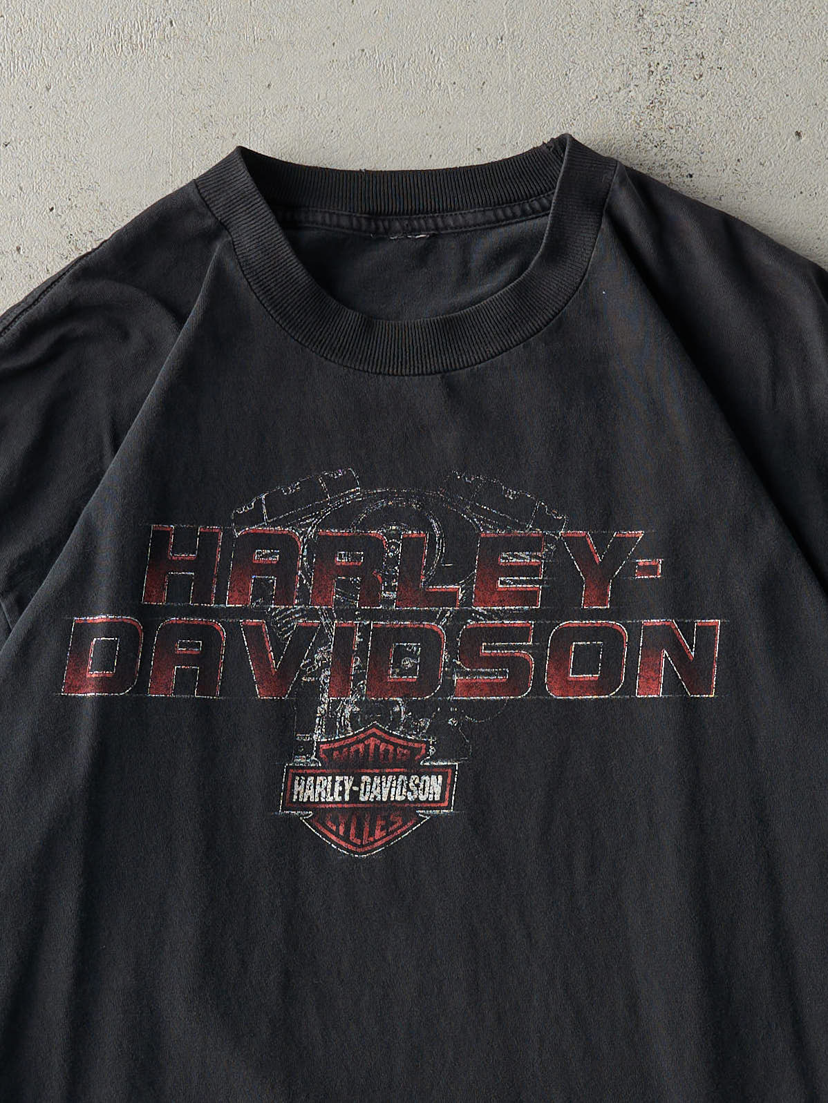 Vintage 04' Black Lethbridge Alberta Harley Davidson Tee (L)