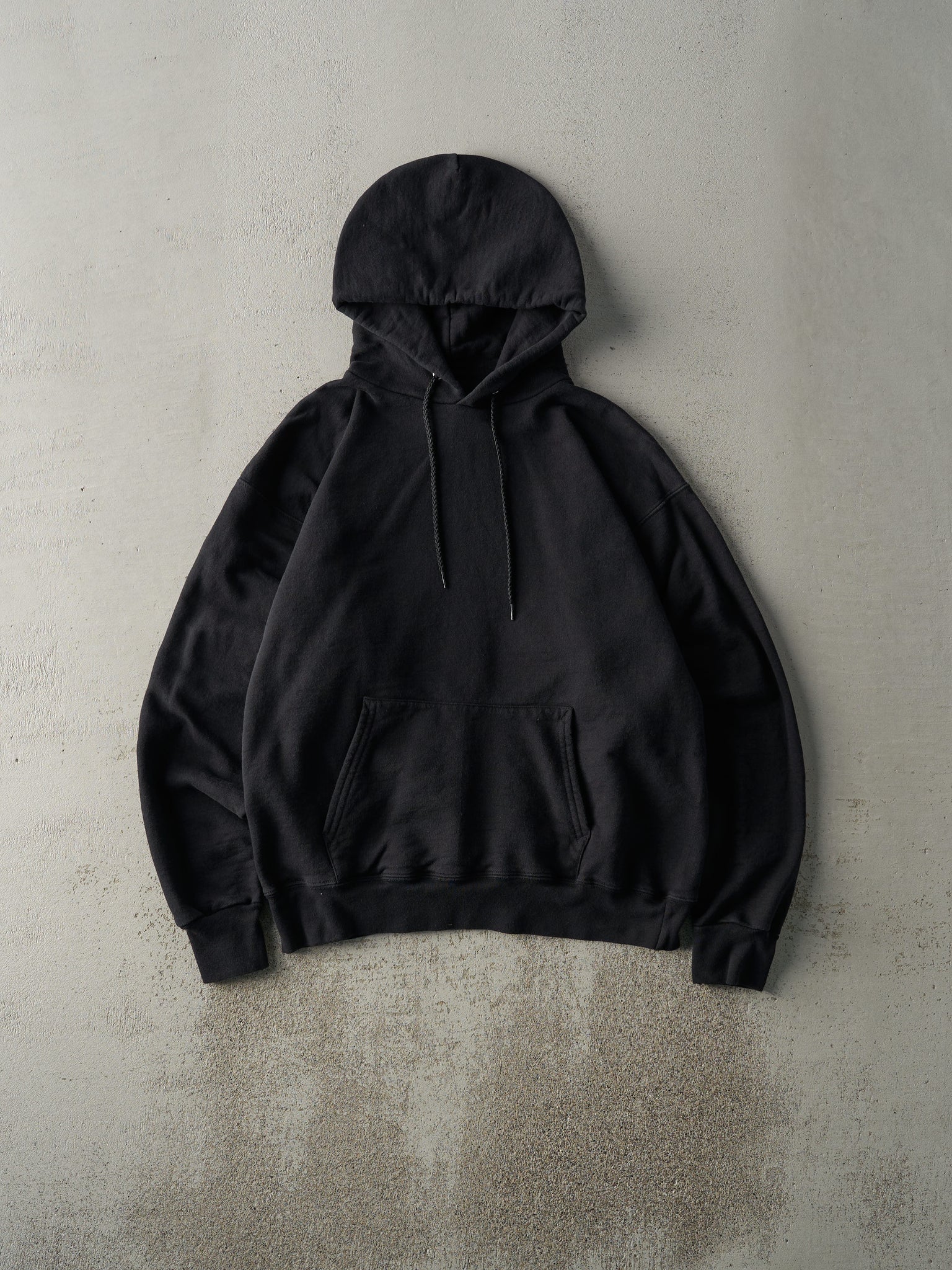 Vintage Y2K Black Blank Hoodie (M)