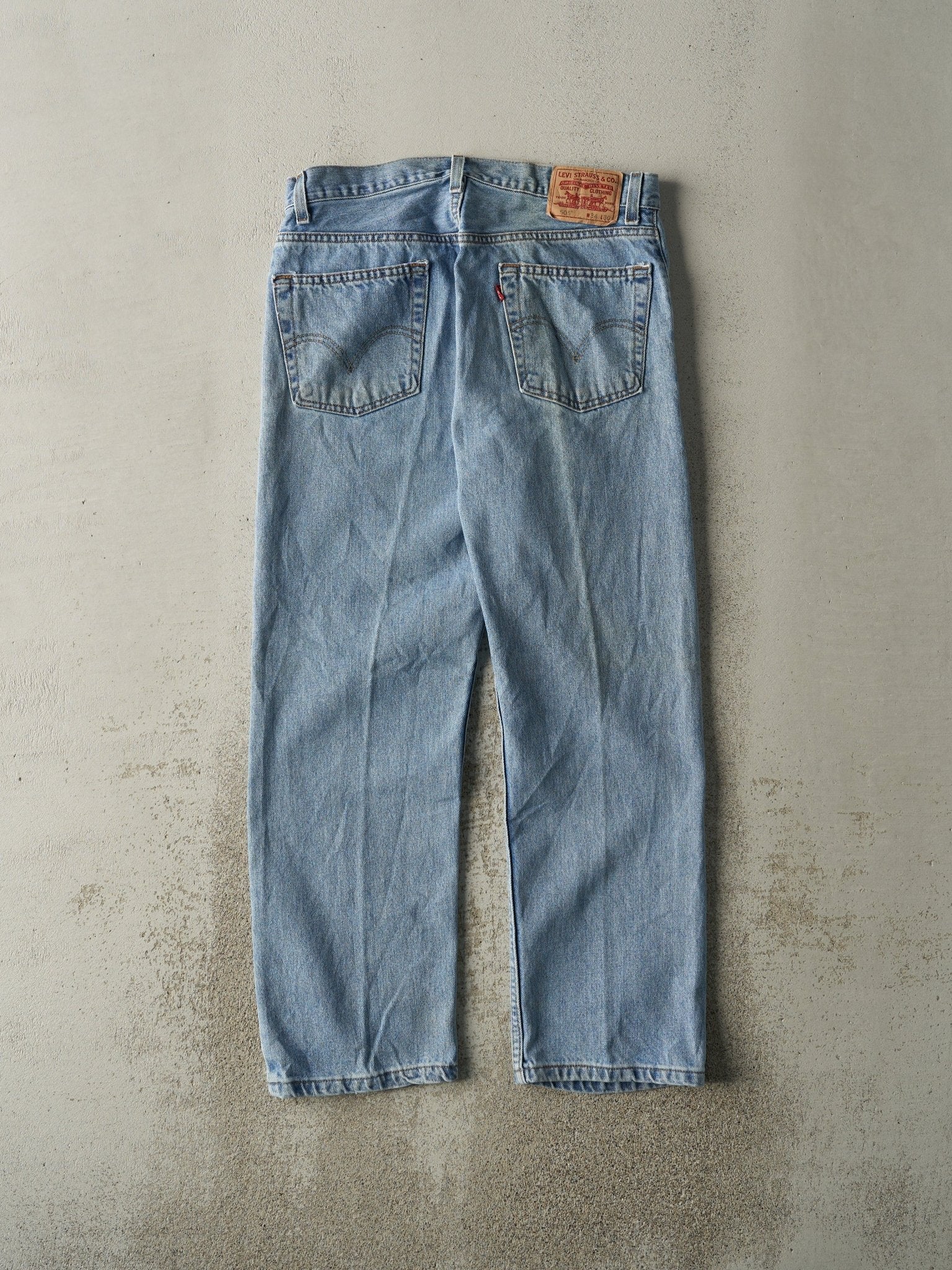 Vintage Y2K Light Wash Levi's 505 Jeans (33x29)