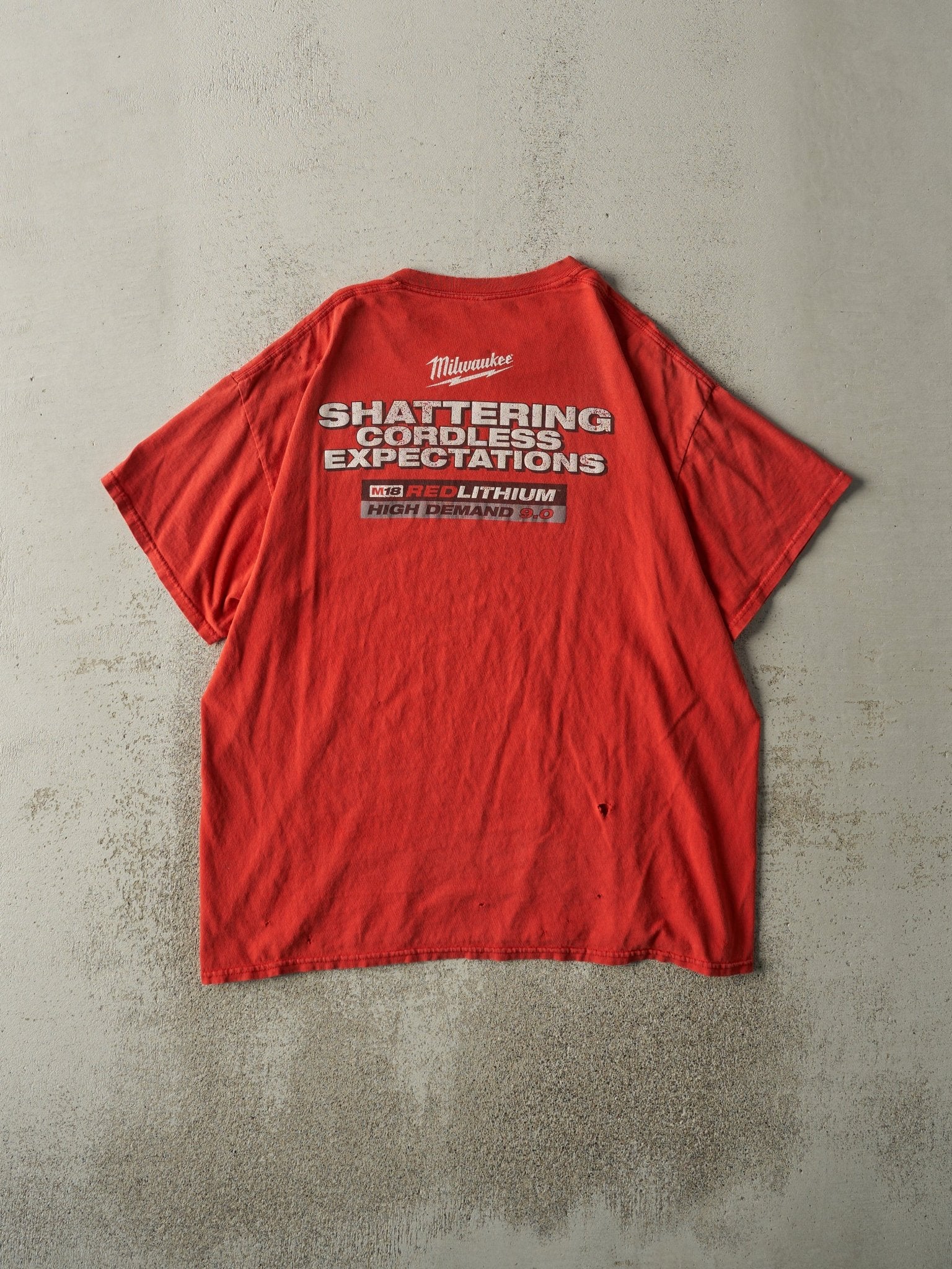 Vintage Y2K Red Milwaukee Tools Tee (L)