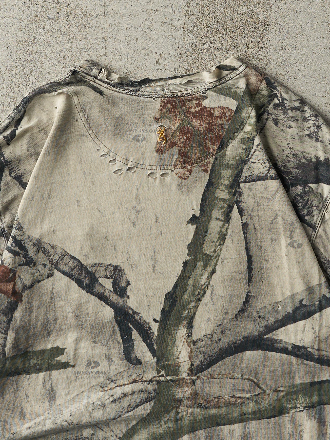 Vintage Y2K Camo Browning x Mossy Oak Embroidered Pocket Tee (L)
