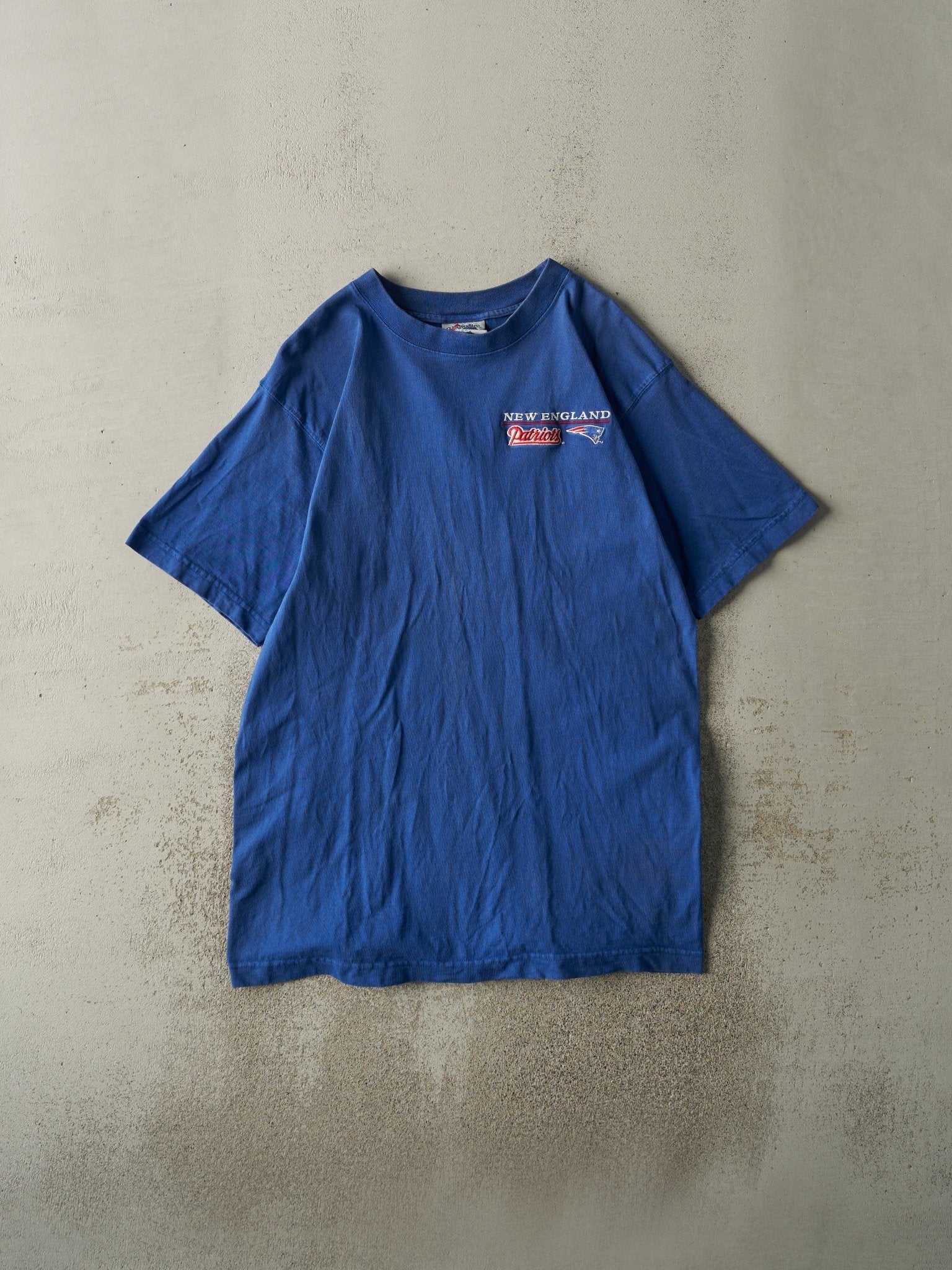 Vintage 90s Blue Embroidered New England Patriots Tee (M/L)