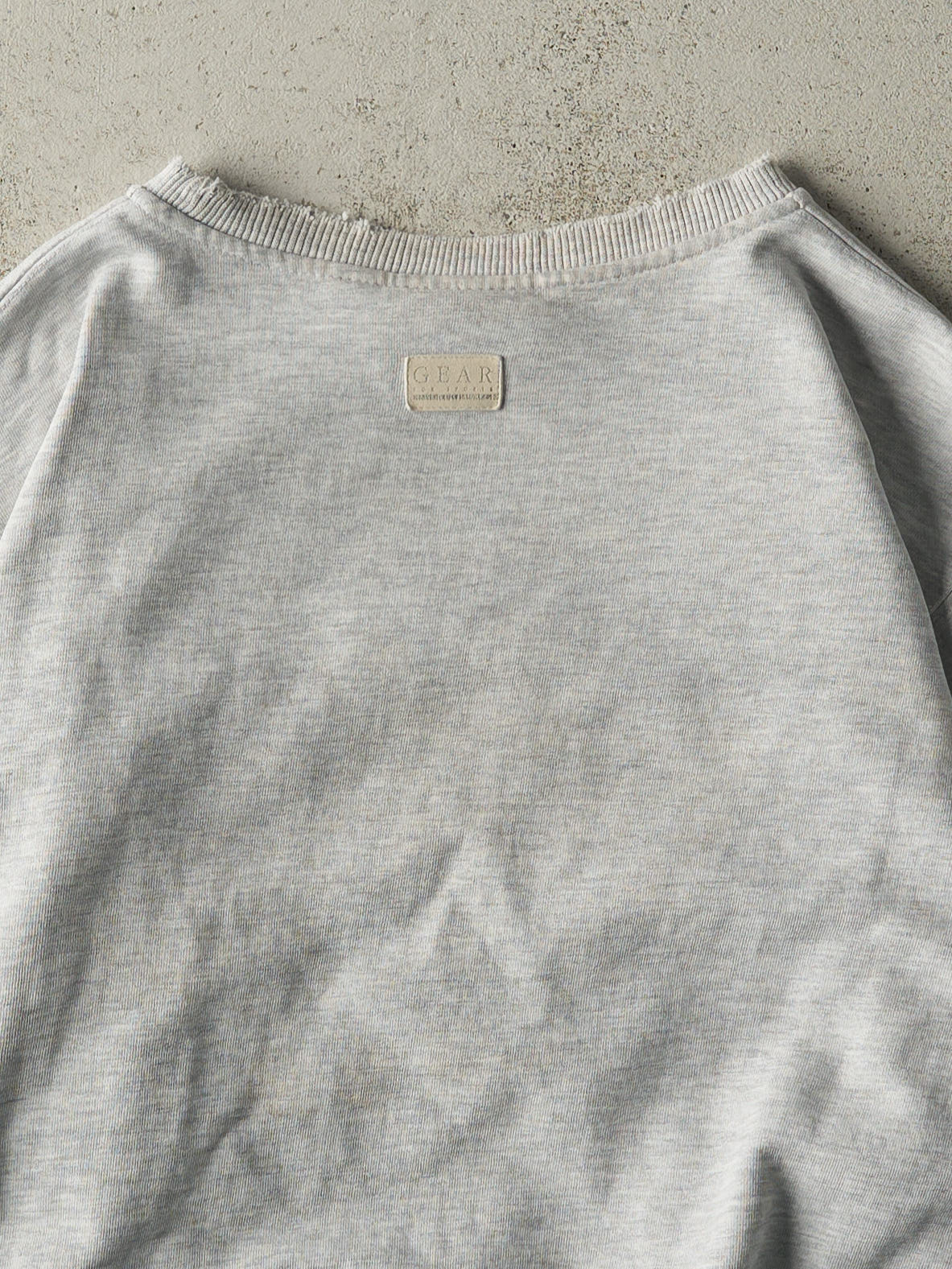 Vintage 90s Heather Grey Embroidered Wisconsin University Crewneck (L)
