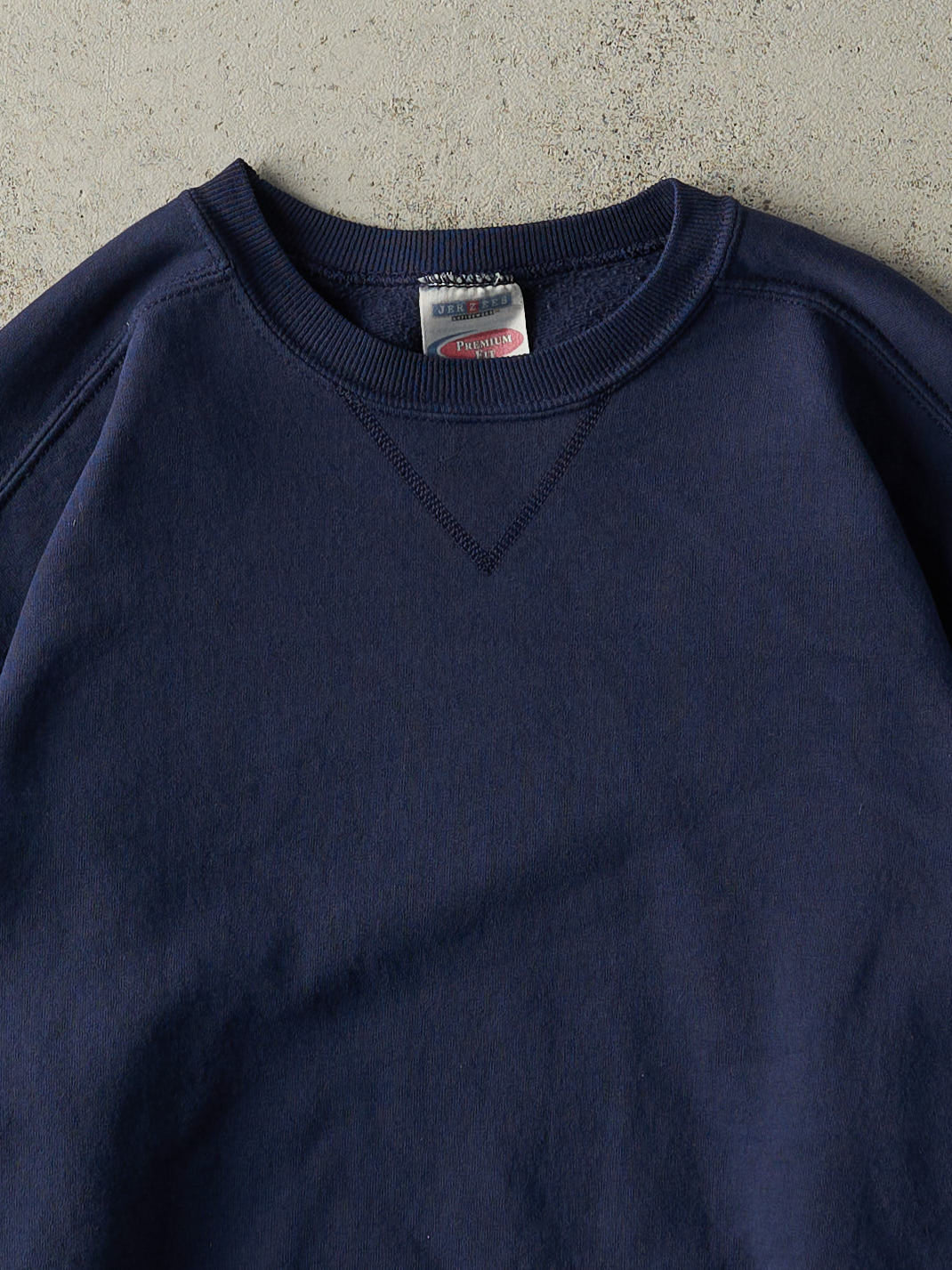 Vintage Y2K Navy Blue Blank Crewneck (M)