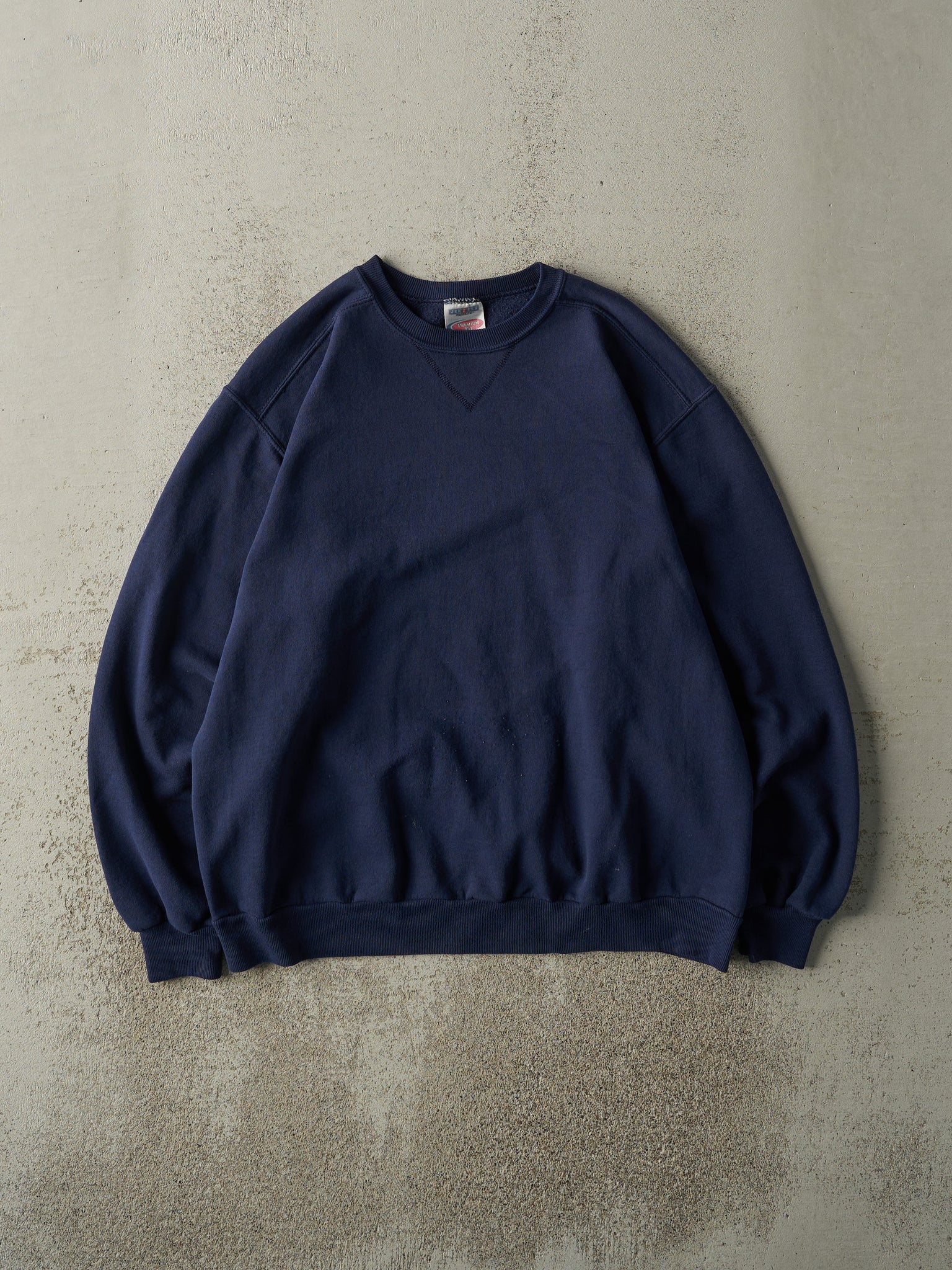 Vintage Y2K Navy Blue Blank Crewneck (M)