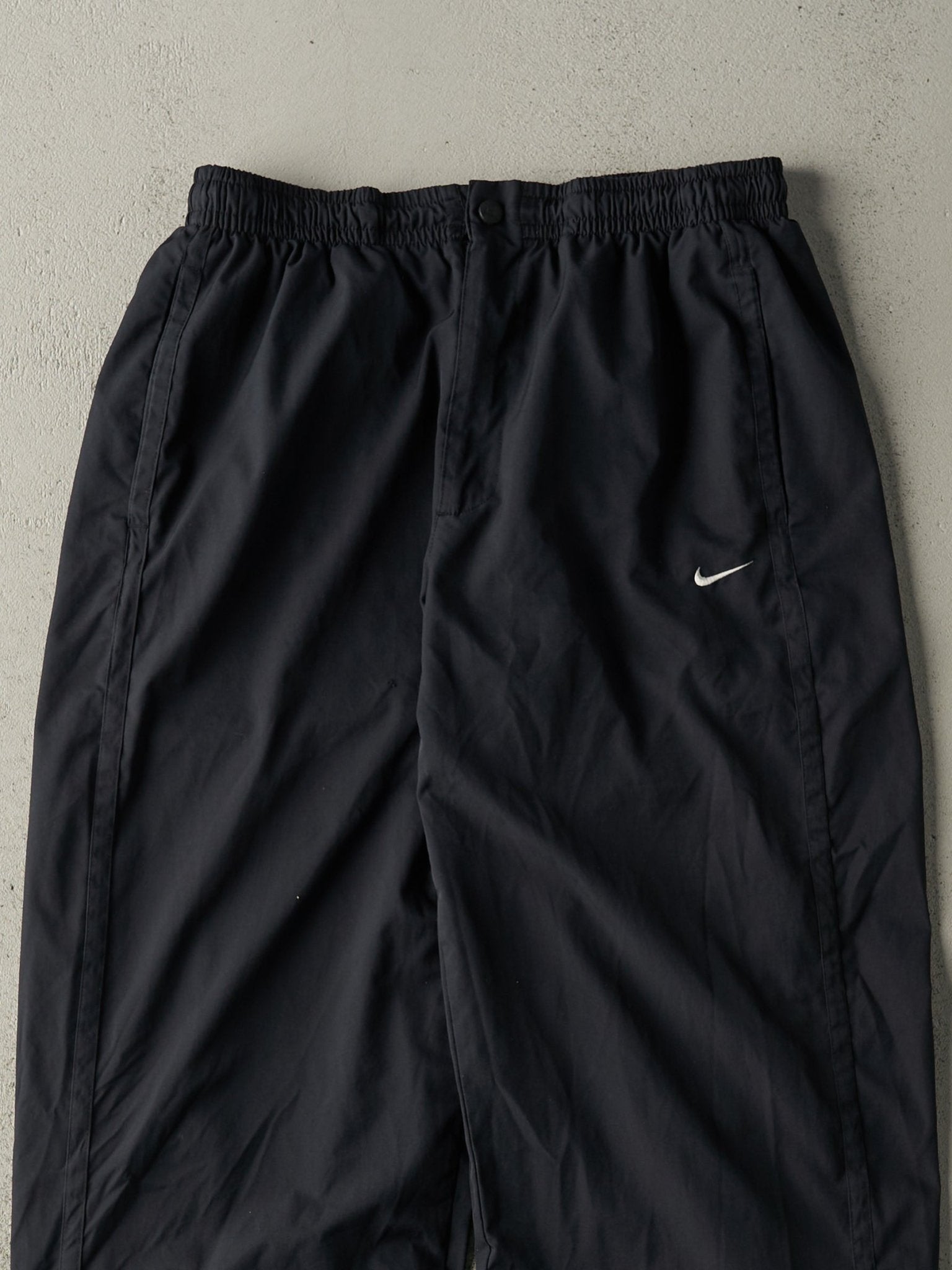 Vintage Y2K Black Nike Windbreaker Pants (30x30)