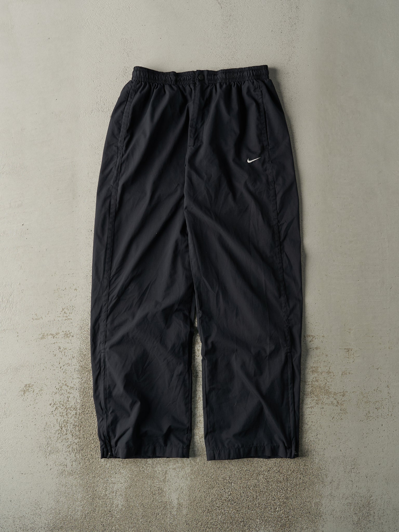 Vintage Y2K Black Nike Windbreaker Pants (30x30)