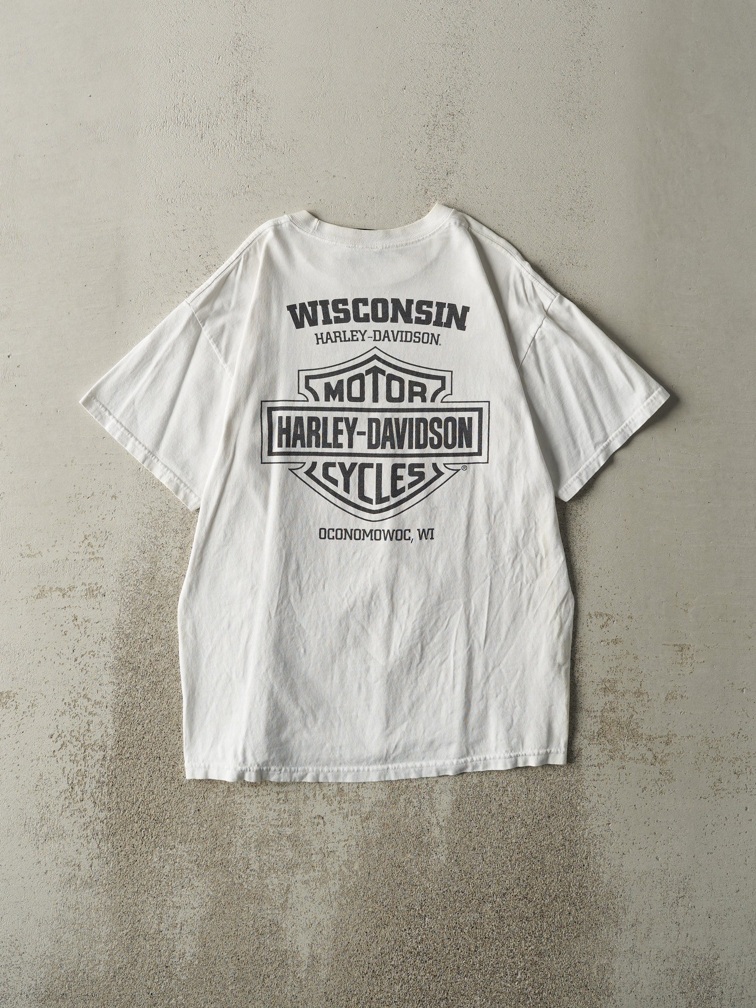 16' White Oconomowoc WI Harley Davidson Tee (M)