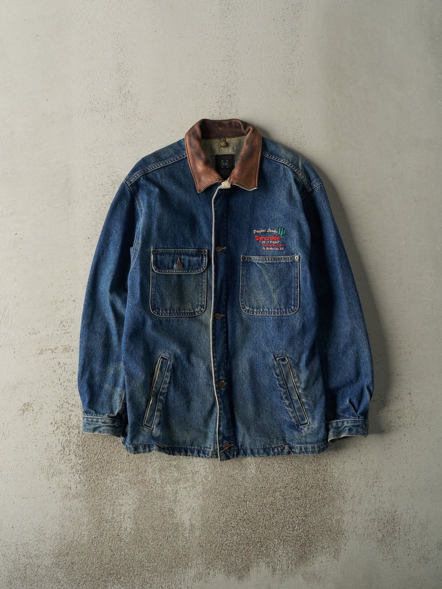 Vintage 90s Dark Wash Embroidered Denim Chore Jacket (M)