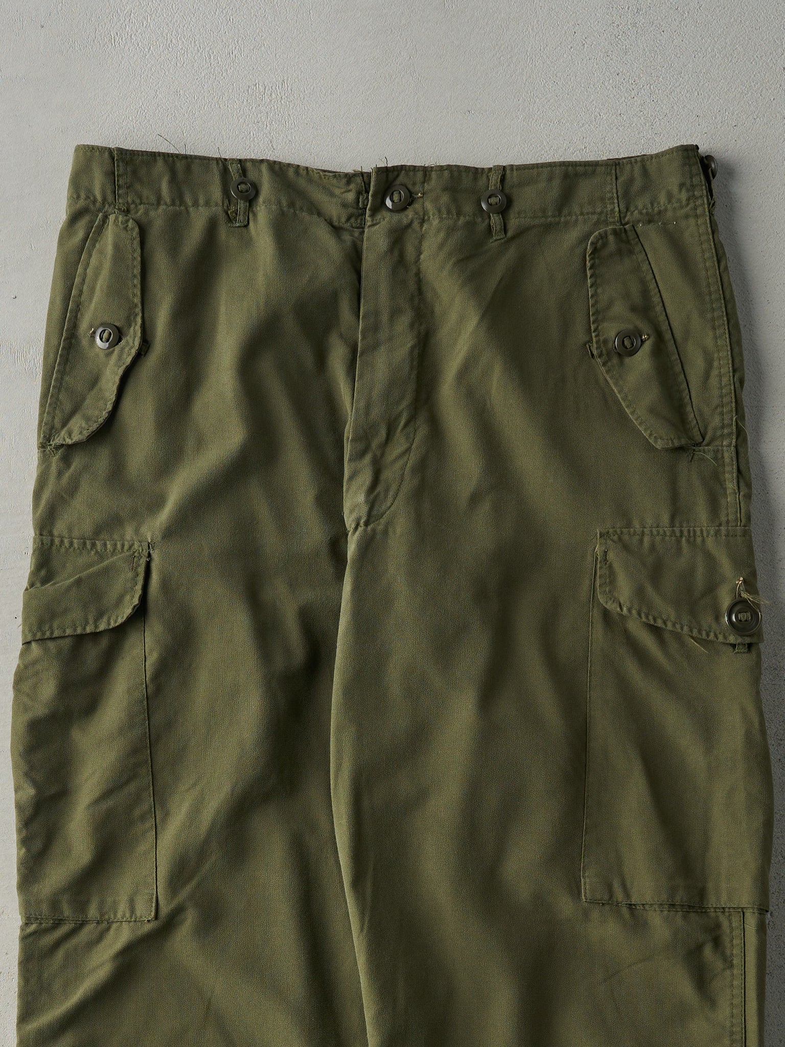 Vintage 90s Army Green Military Parachute Pants (38x31)