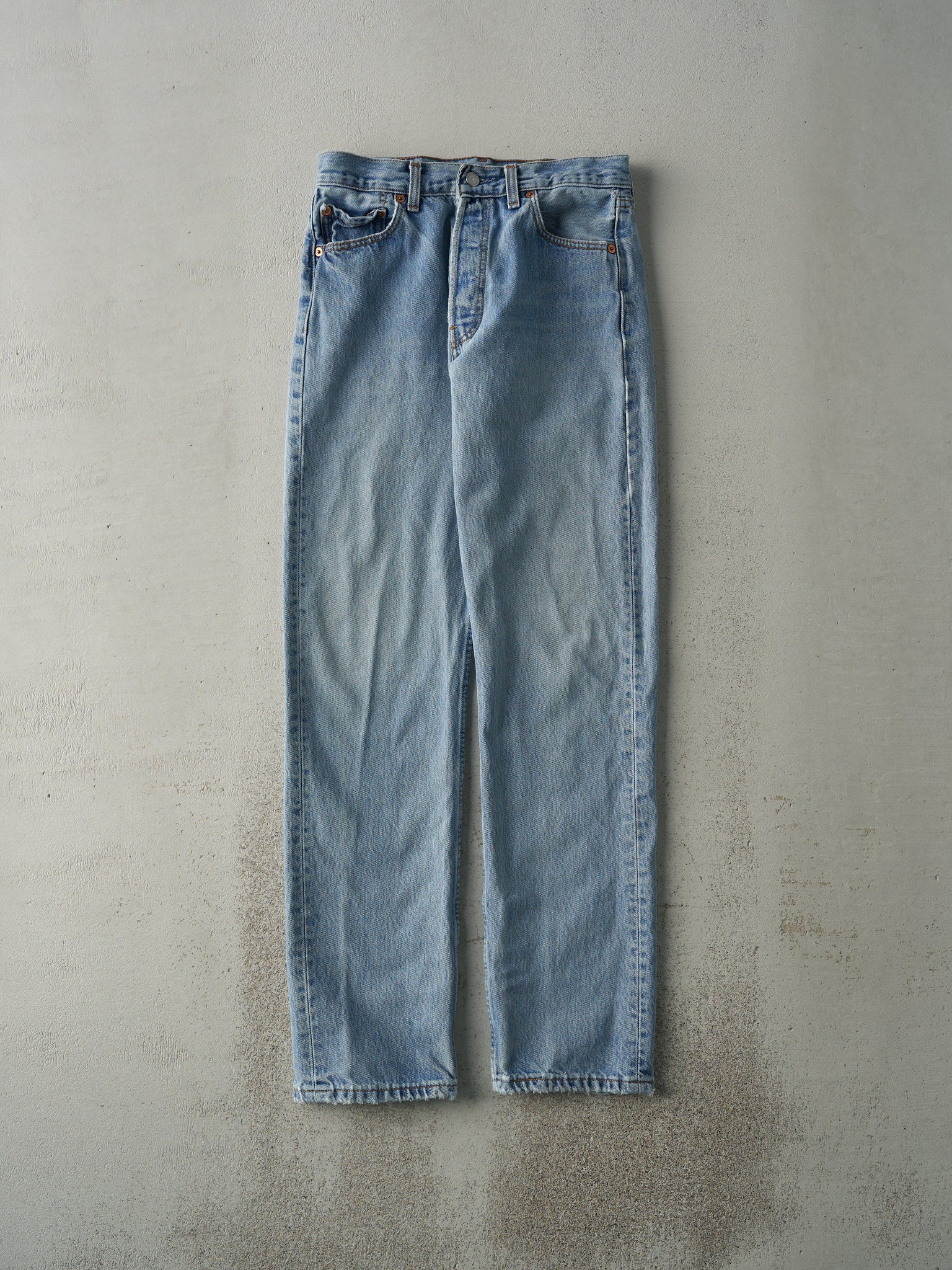 Vintage 90s Light Wash Levi's 501 Jeans (28x33)