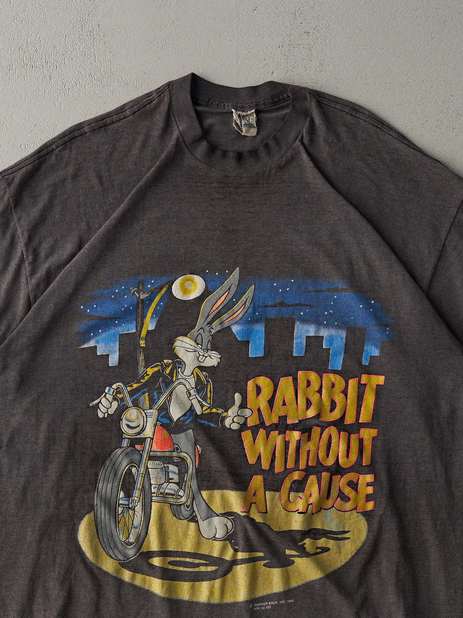 Vintage 89' Charcoal Grey Bugs Bunny Looney Tunes Single Stitch Tee (XL)