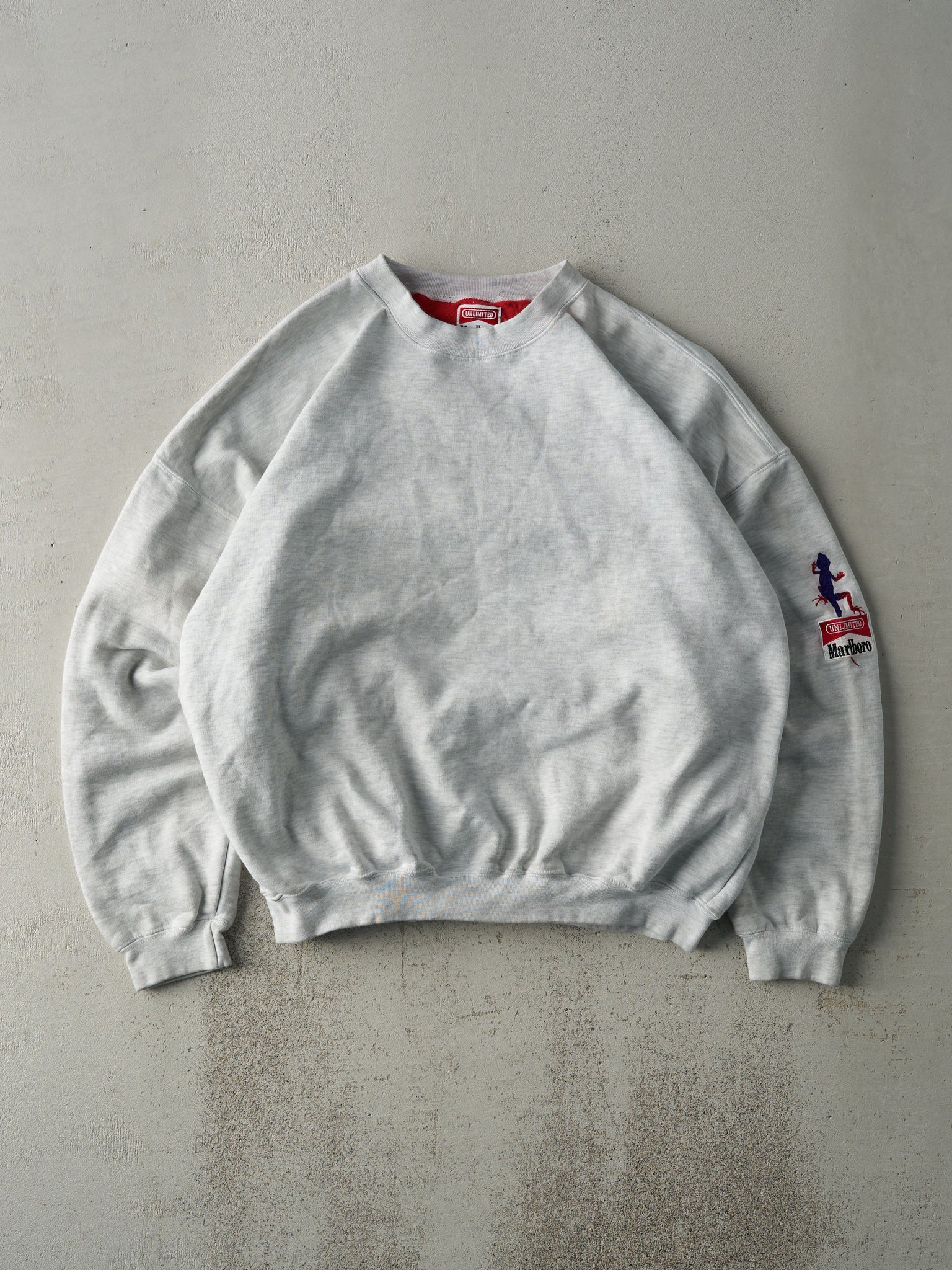 Vintage 90s Heather Grey Marlboro Lizard Embroidered Crewneck (XL)