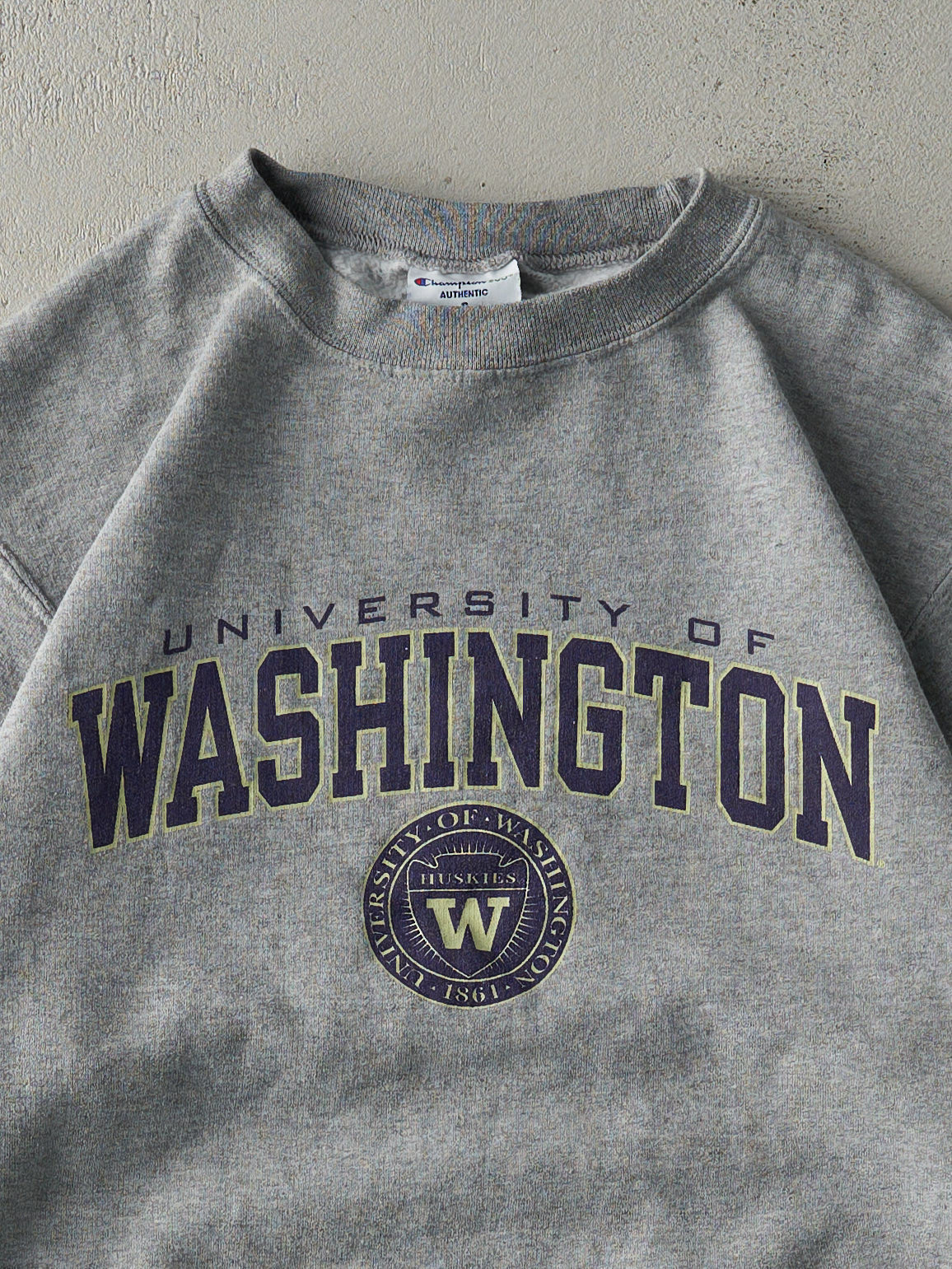 Vintage Y2K Grey University of Washington Crewneck (S)