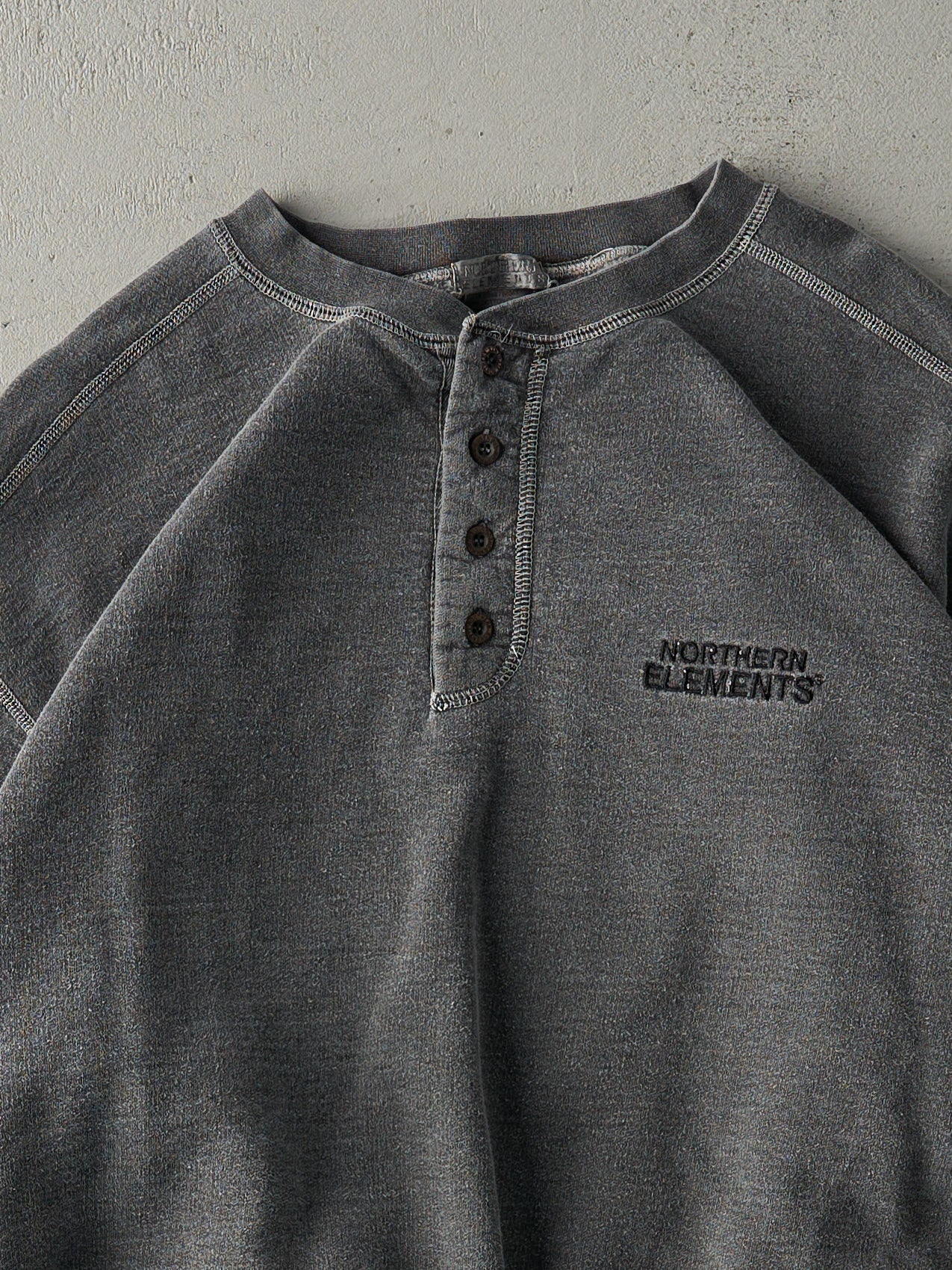 Vintage 90s Charcoal Grey Embroidered Northern Elements Quarter Button Boxy Crewneck (L)